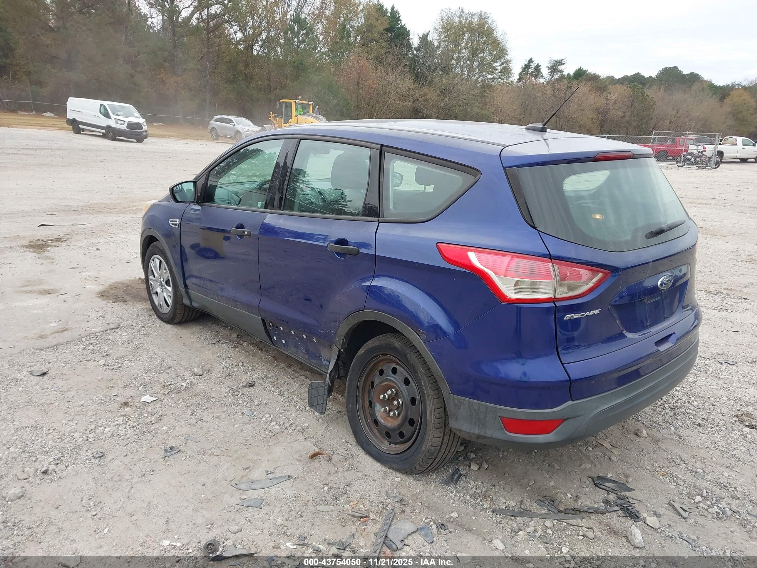 FORD ESCAPE image 3