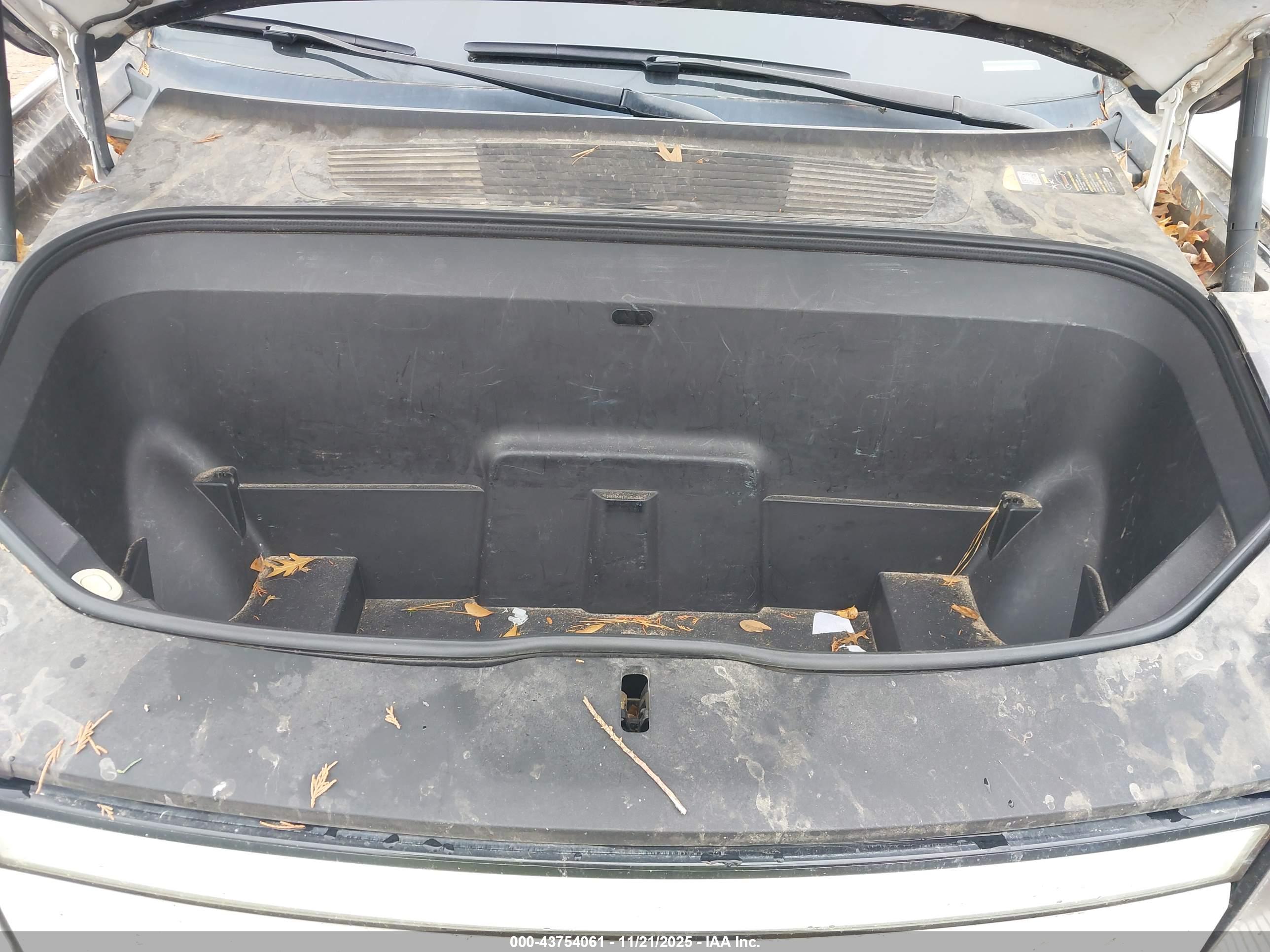 RIVIAN R1T image 10