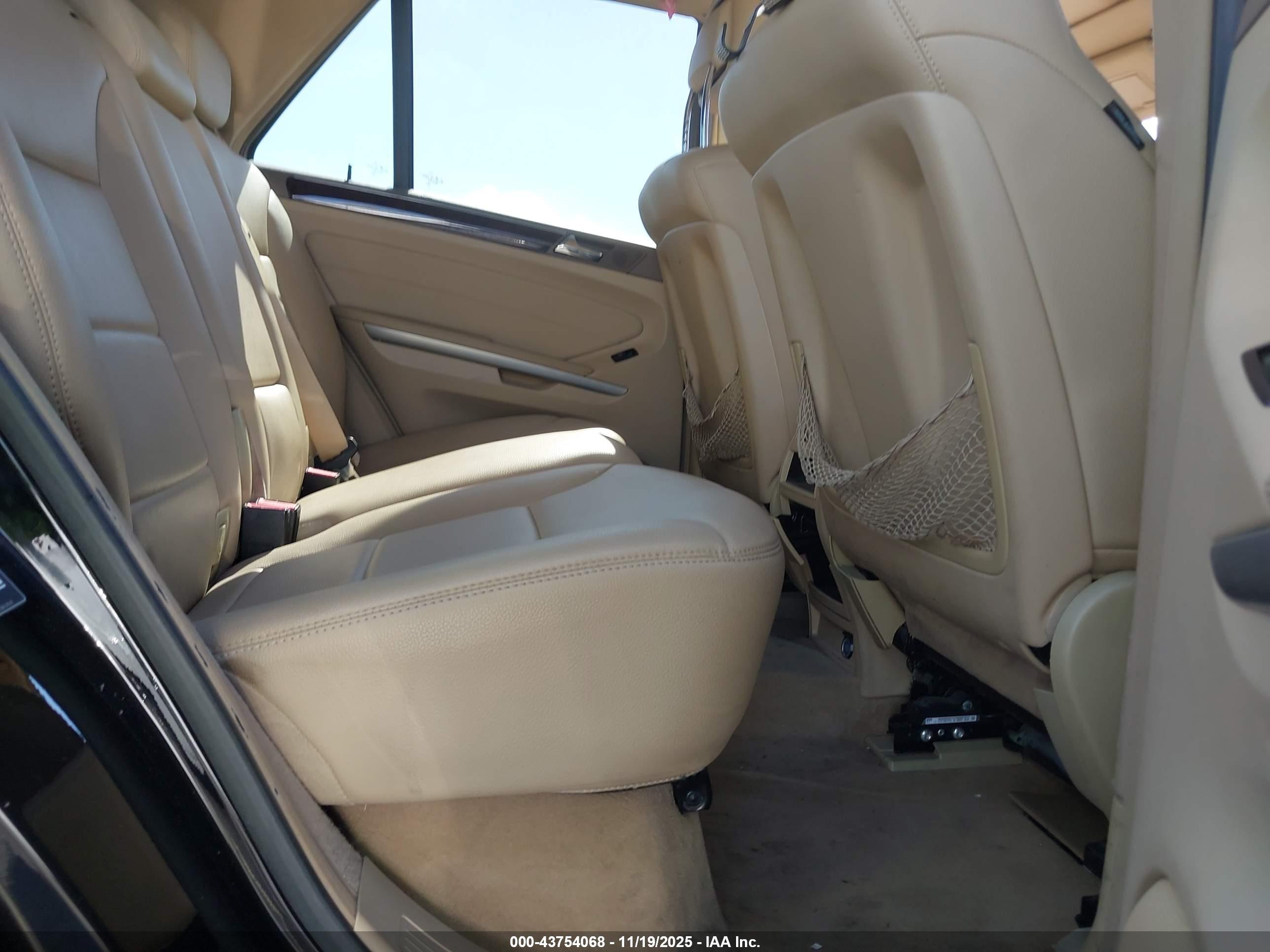 MERCEDES-BENZ ML image 8