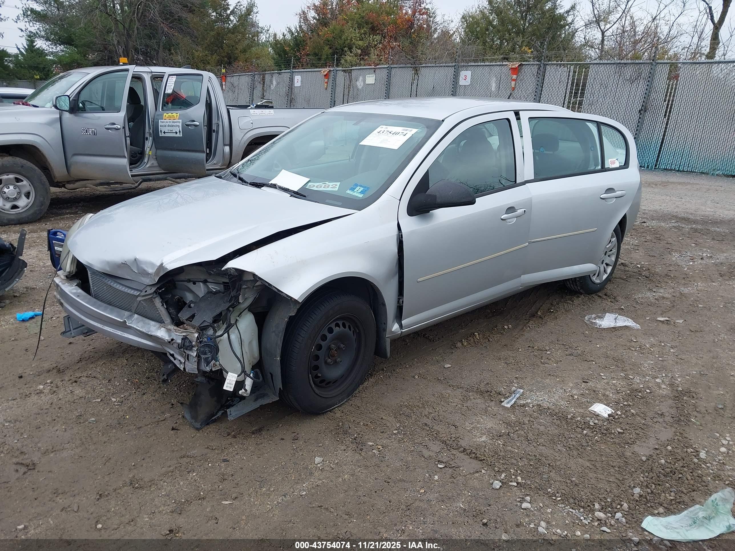 CHEVROLET COBALT image 2