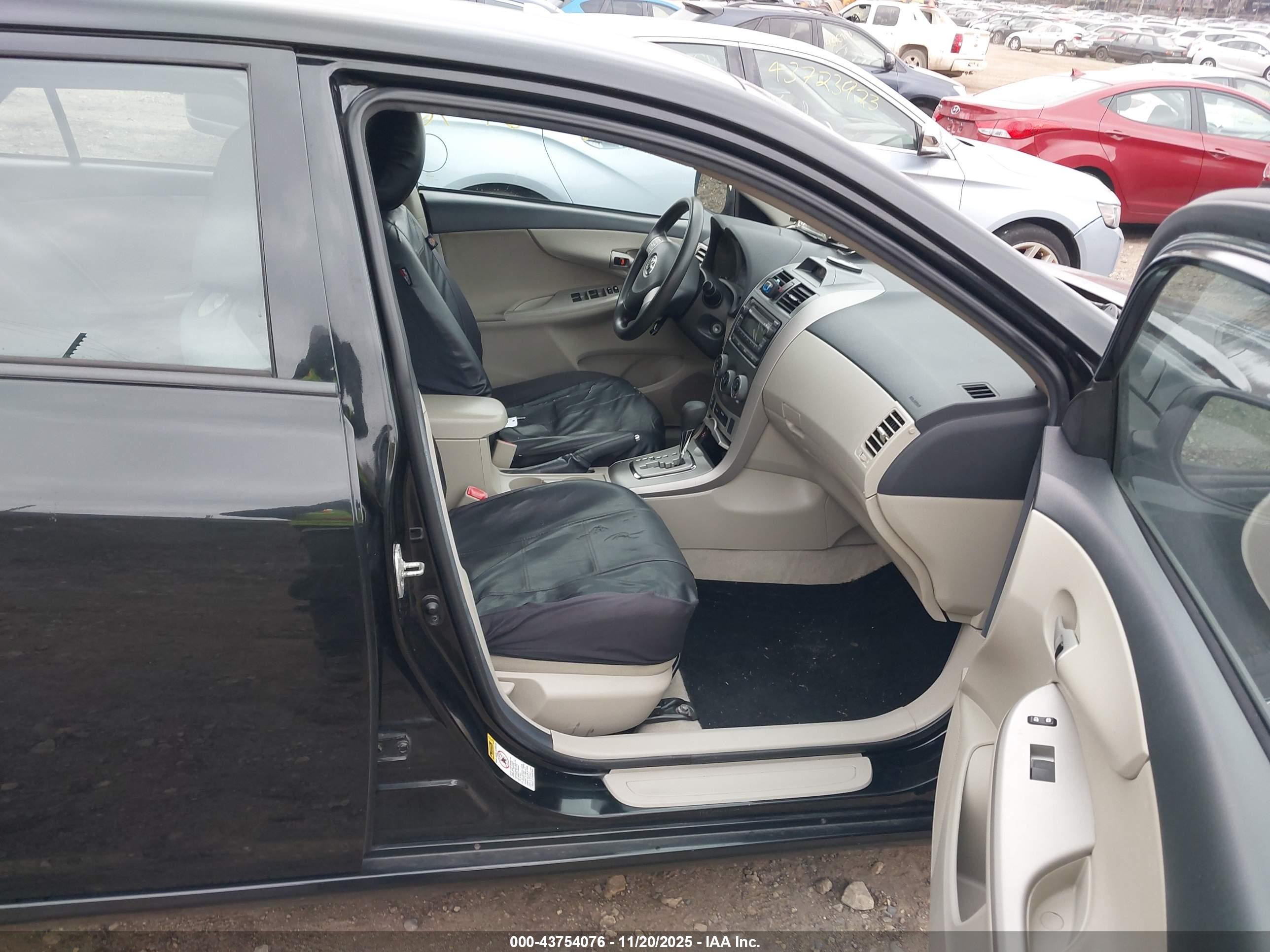 TOYOTA COROLLA image 5