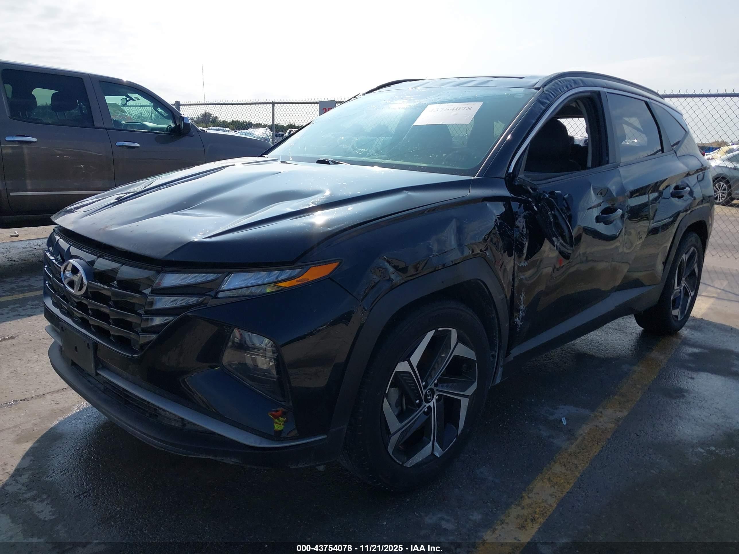 HYUNDAI TUCSON image 2