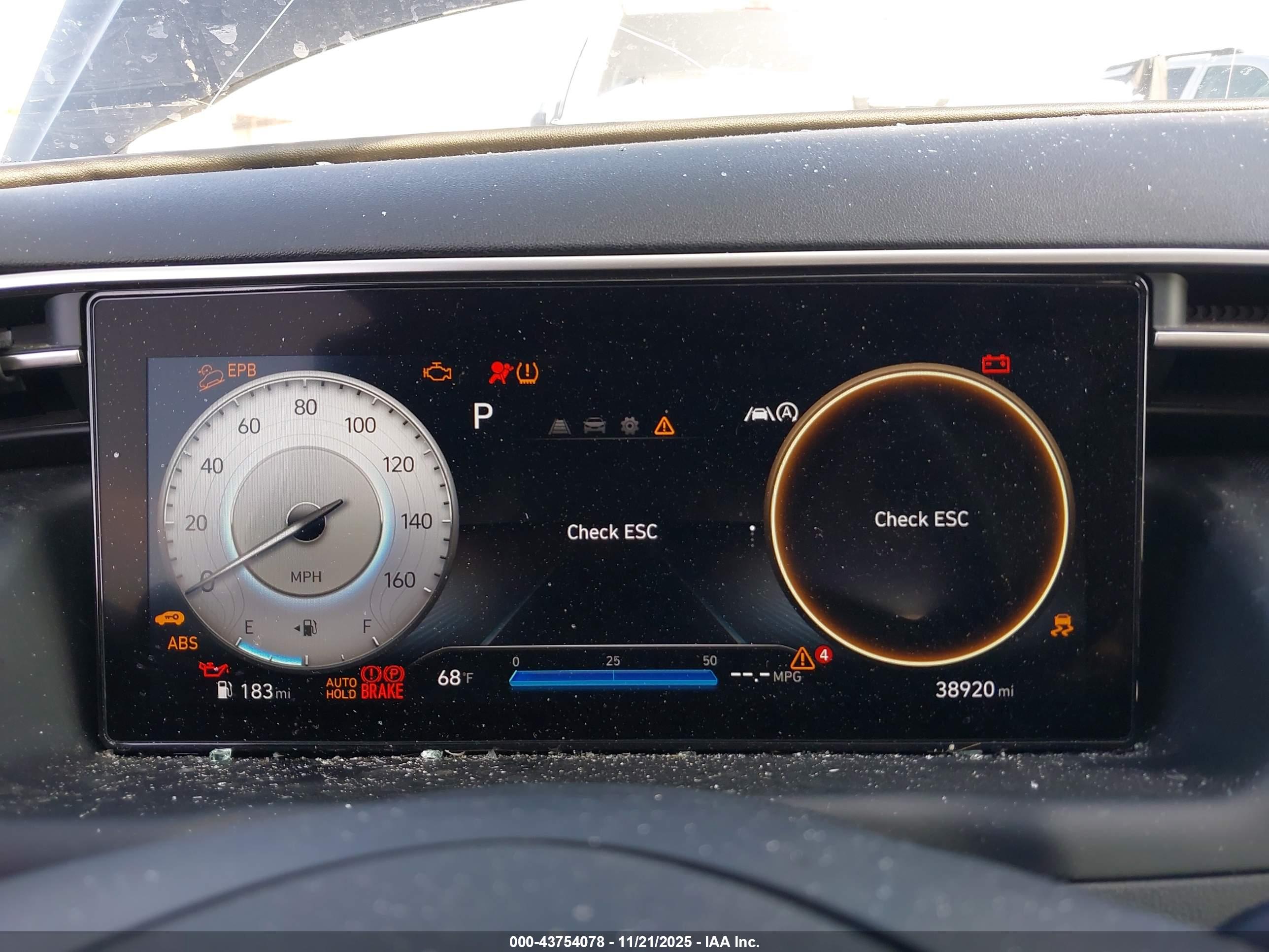 HYUNDAI TUCSON image 7