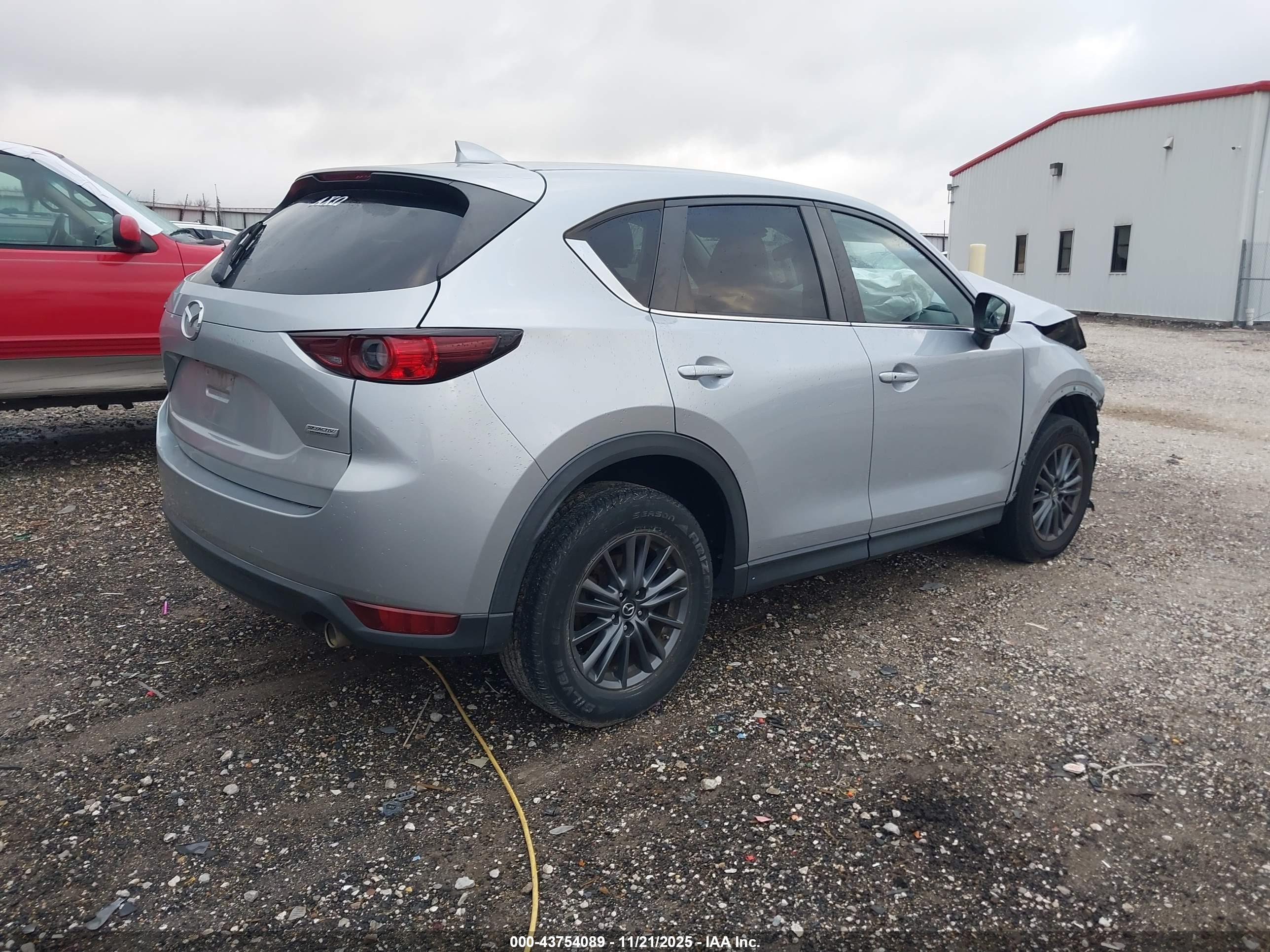 MAZDA CX-5 image 4