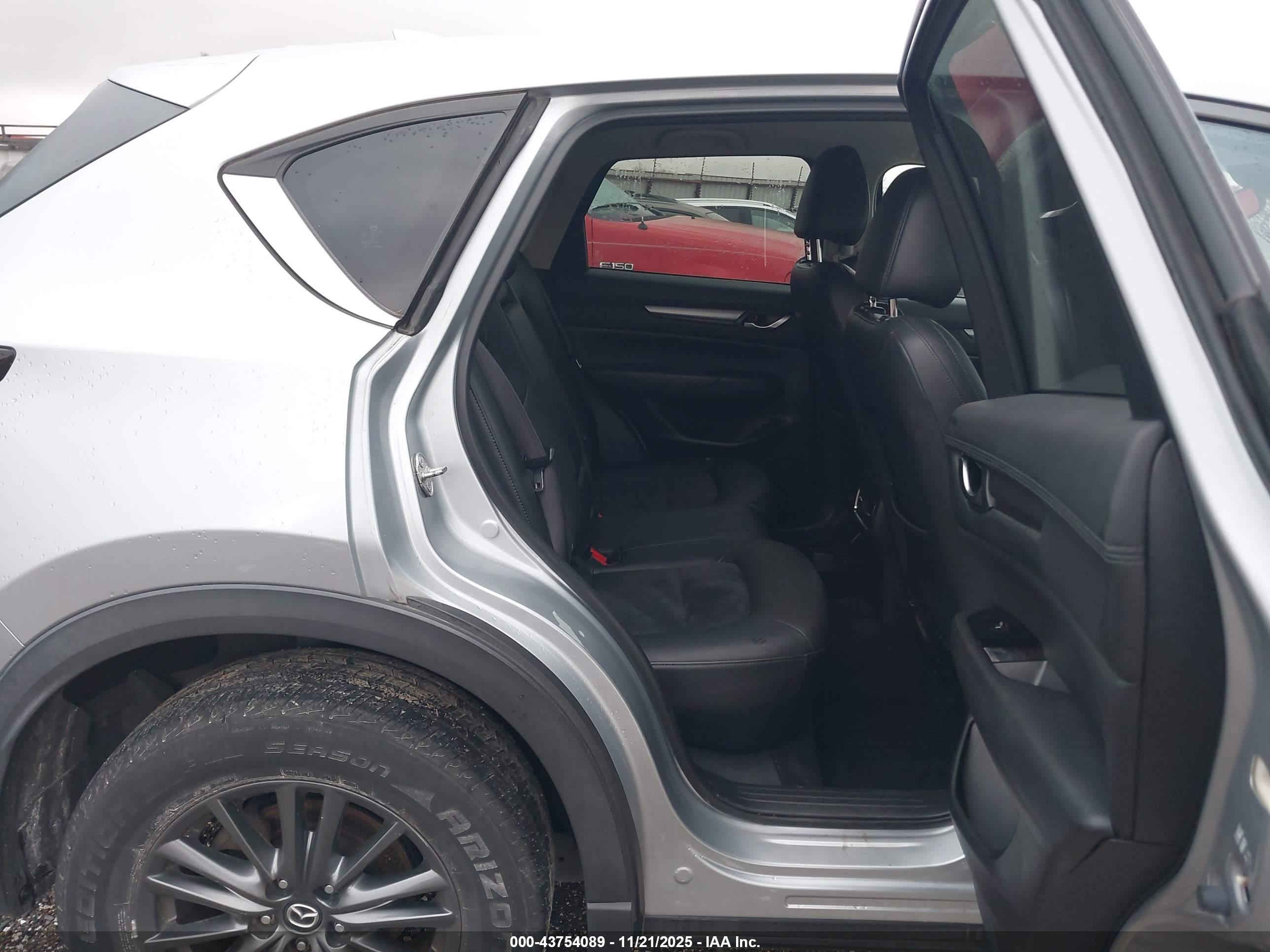 MAZDA CX-5 image 8