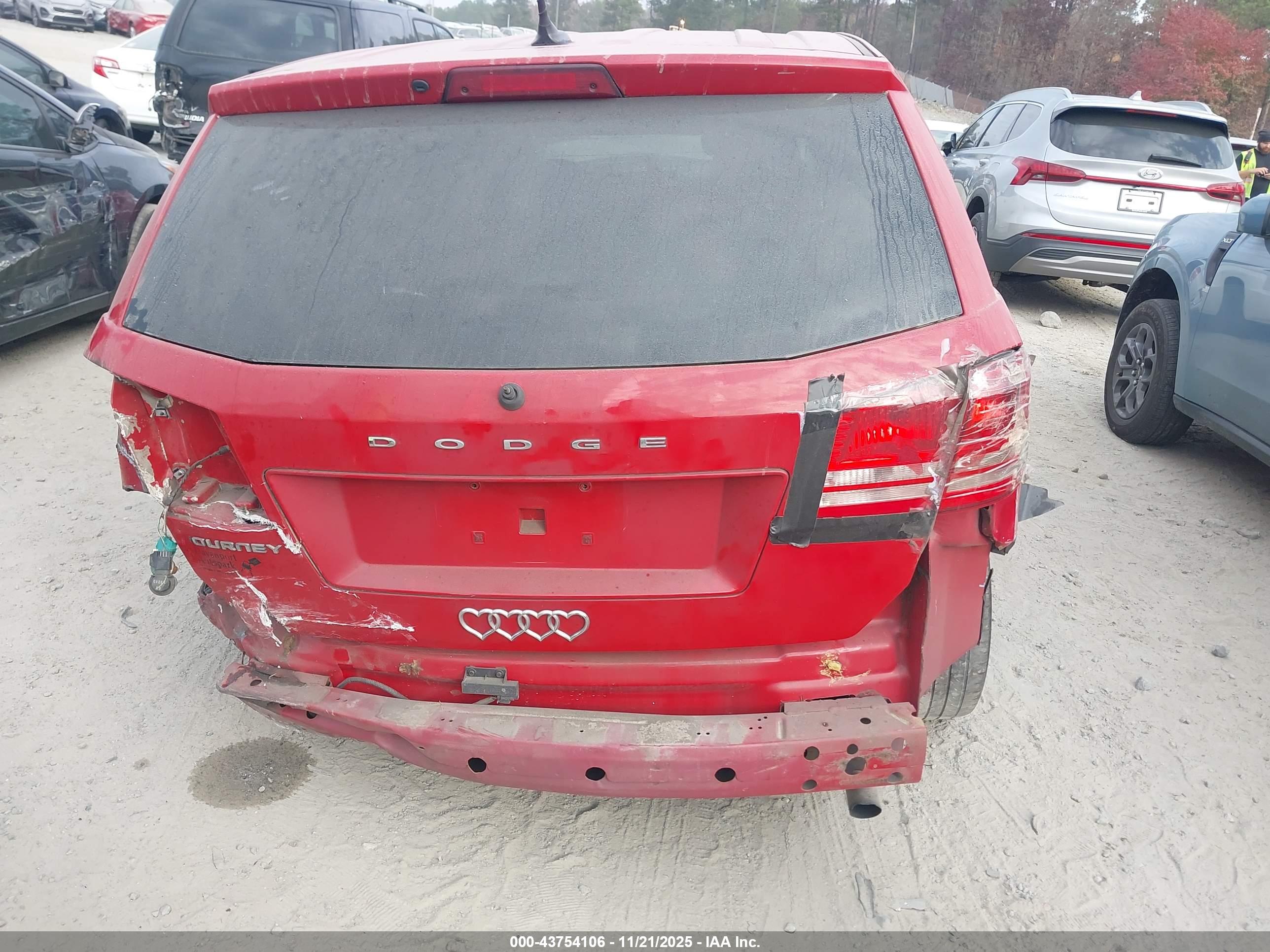 DODGE JOURNEY image 6