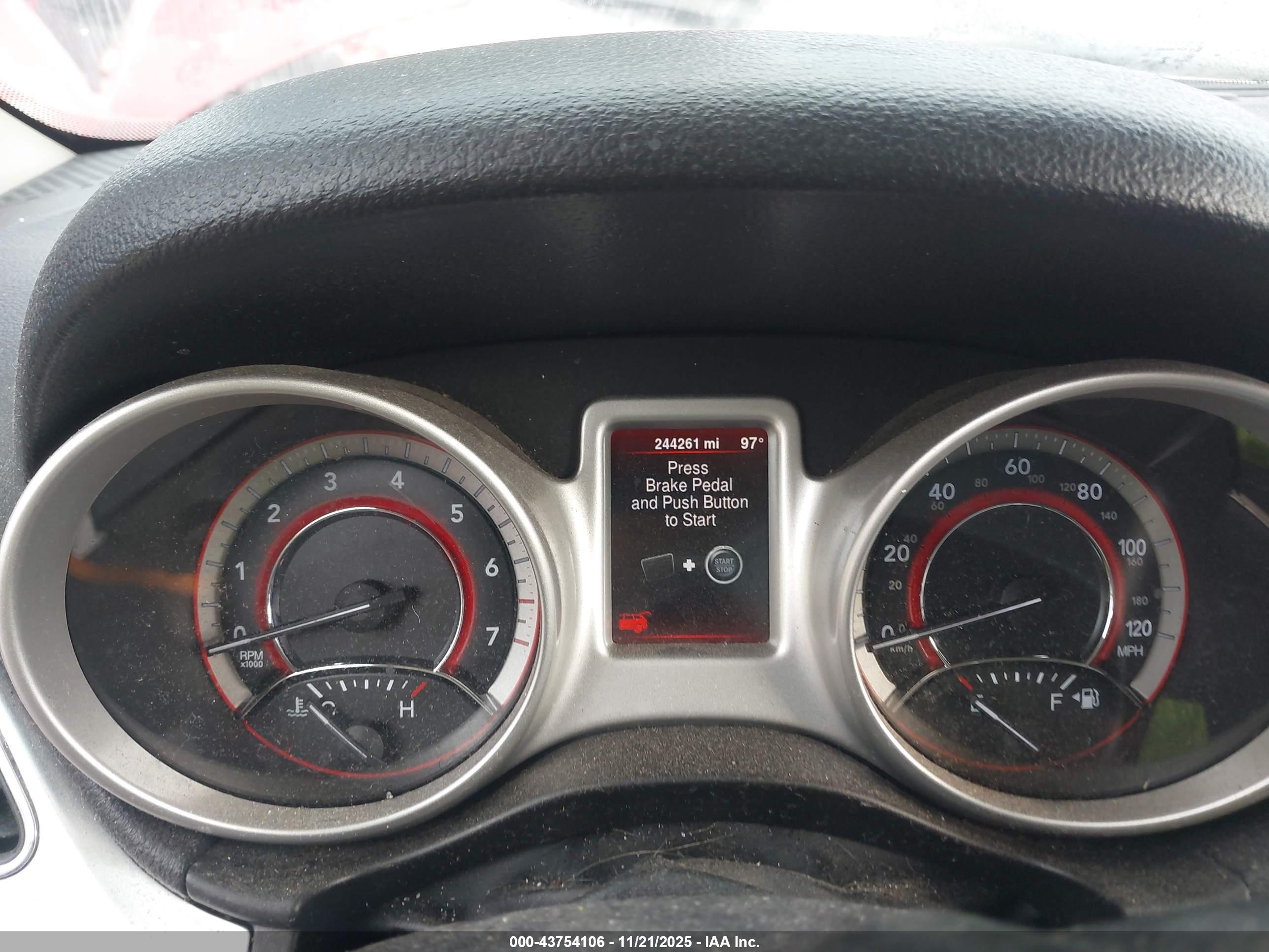 DODGE JOURNEY image 7