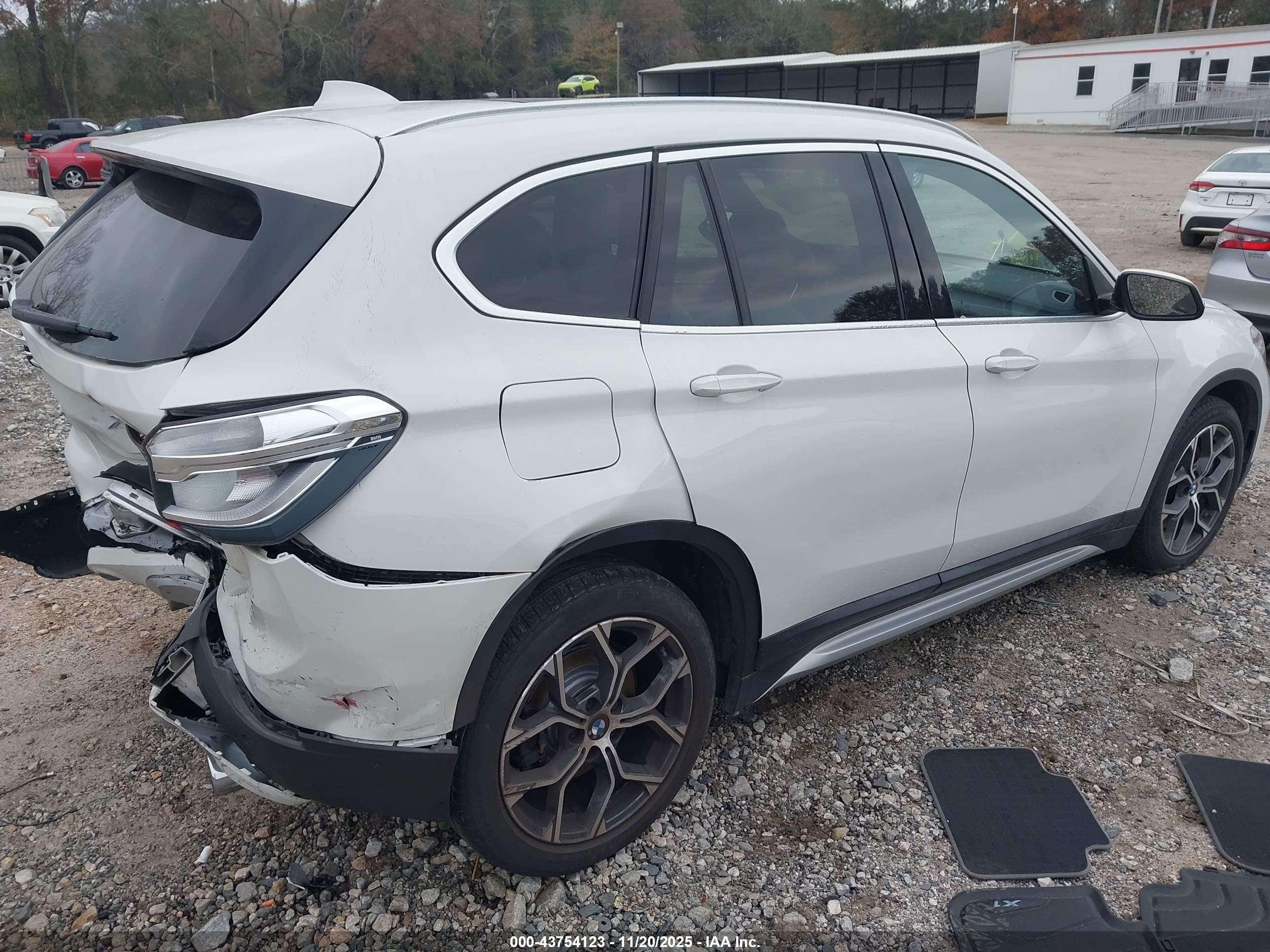 BMW X1 image 4