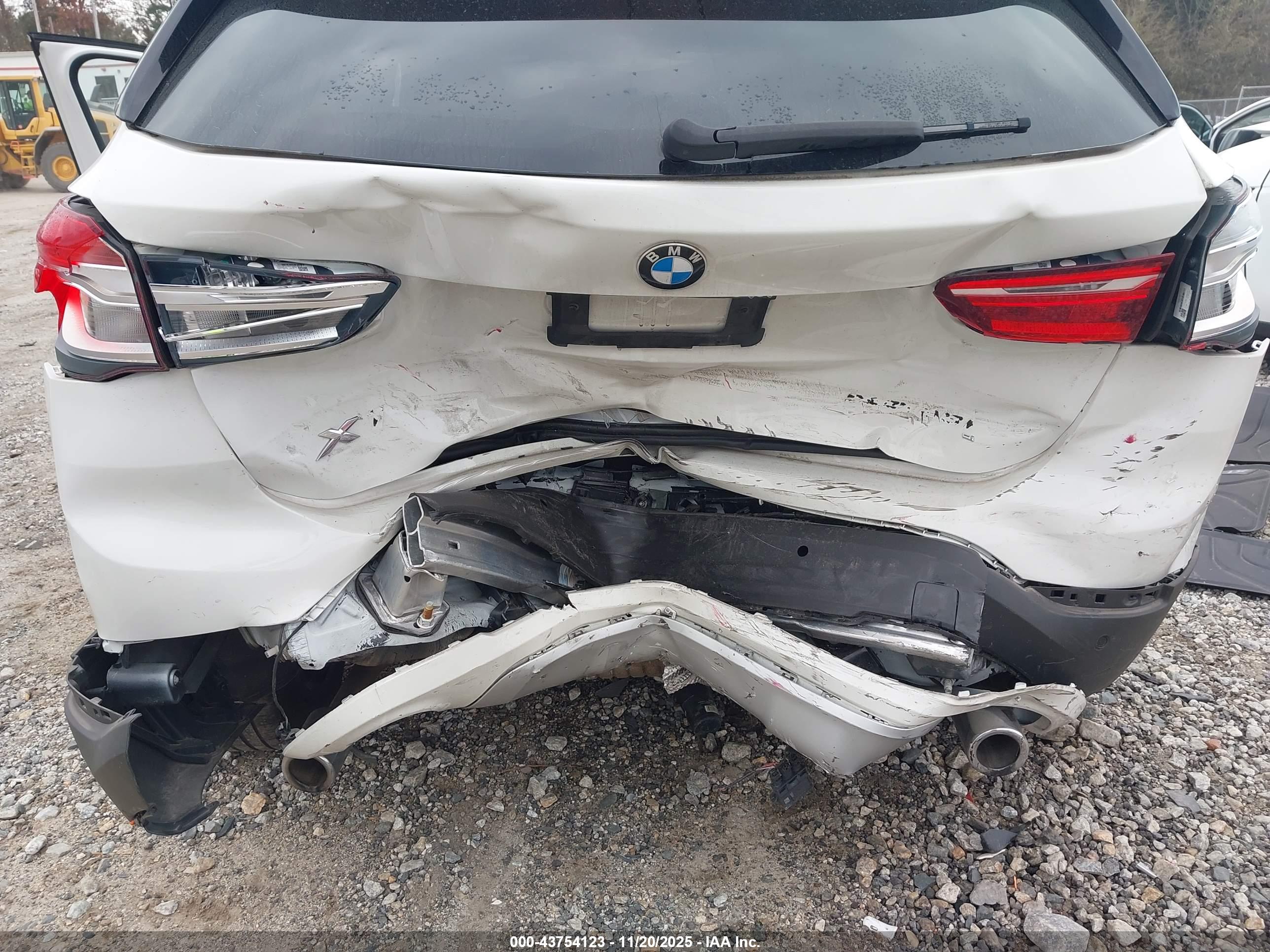 BMW X1 image 6