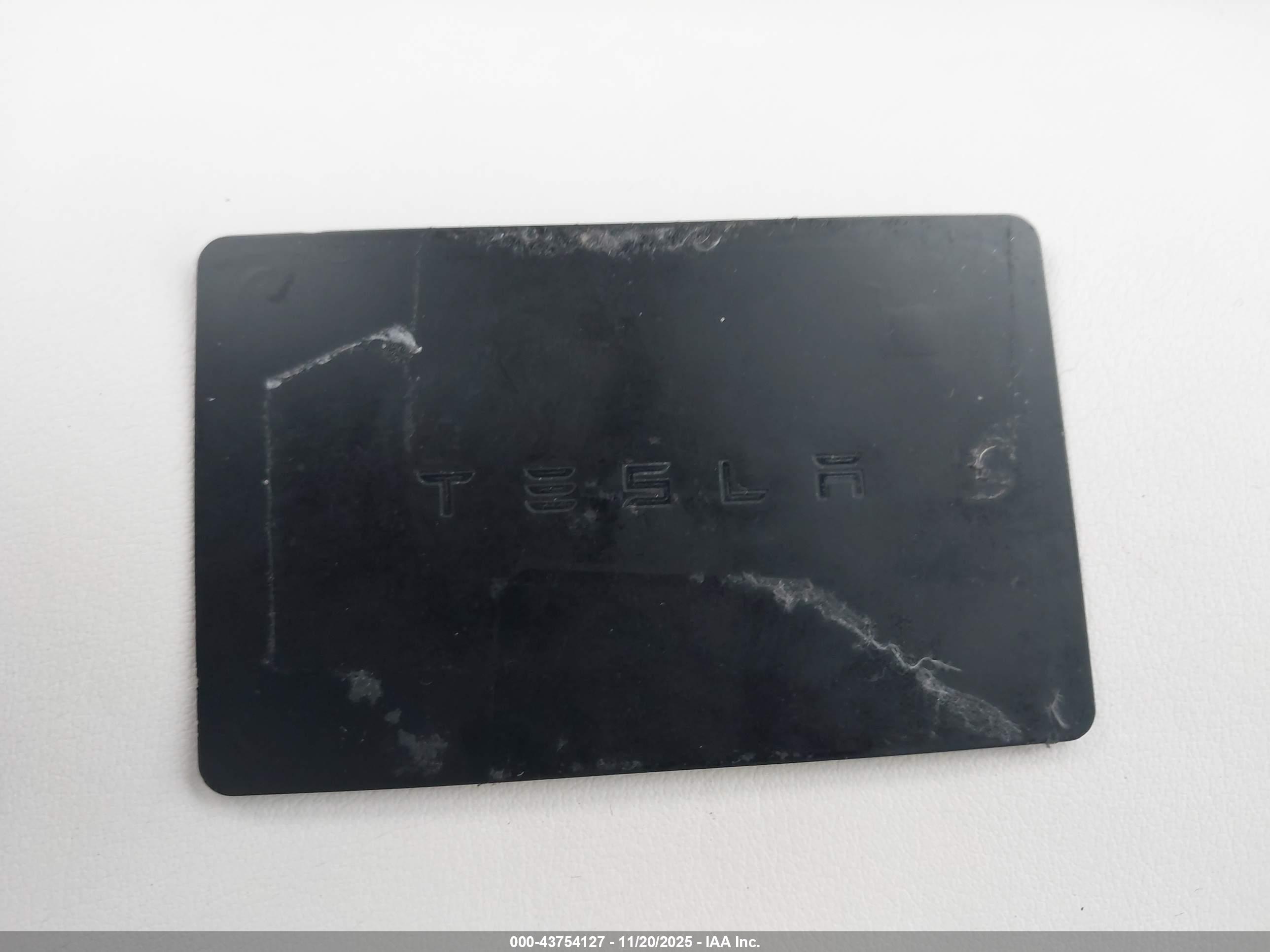 TESLA MODEL image 11