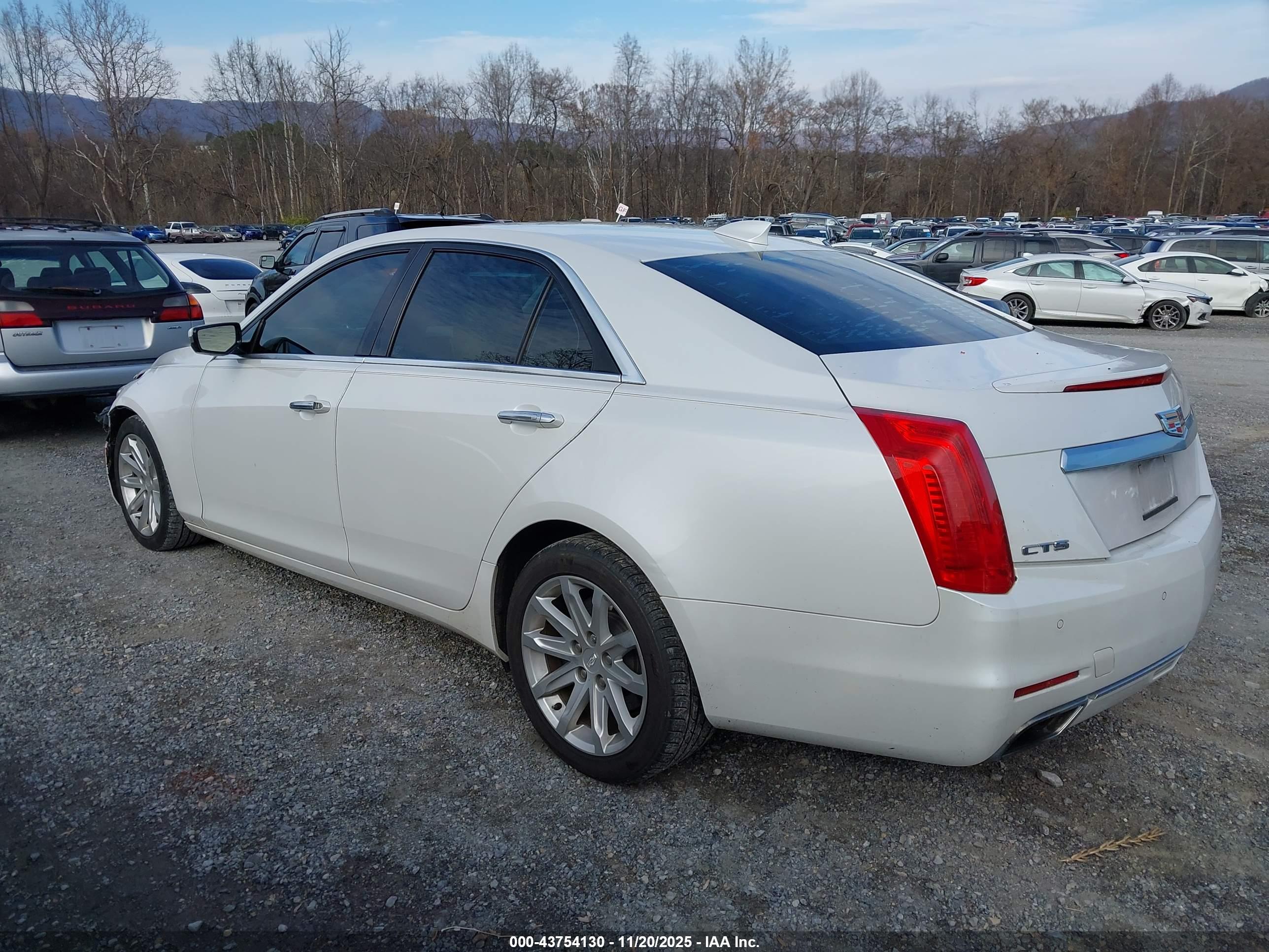 CADILLAC CTS image 3