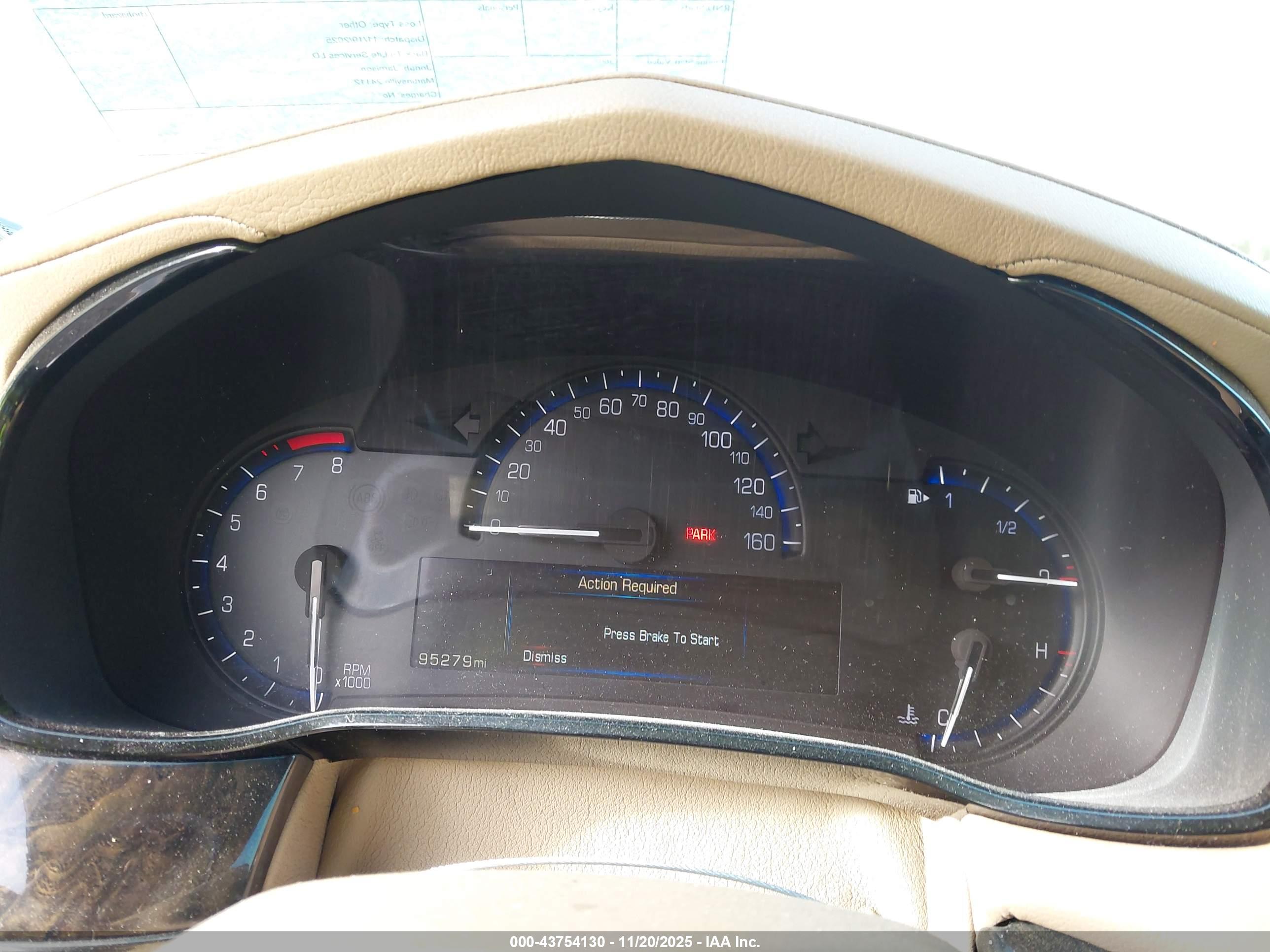 CADILLAC CTS image 7
