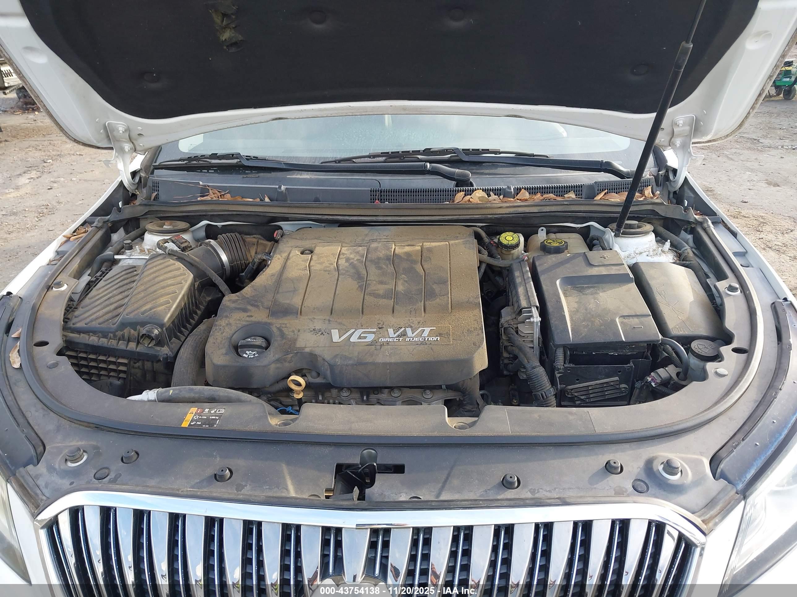BUICK LACROSSE image 10