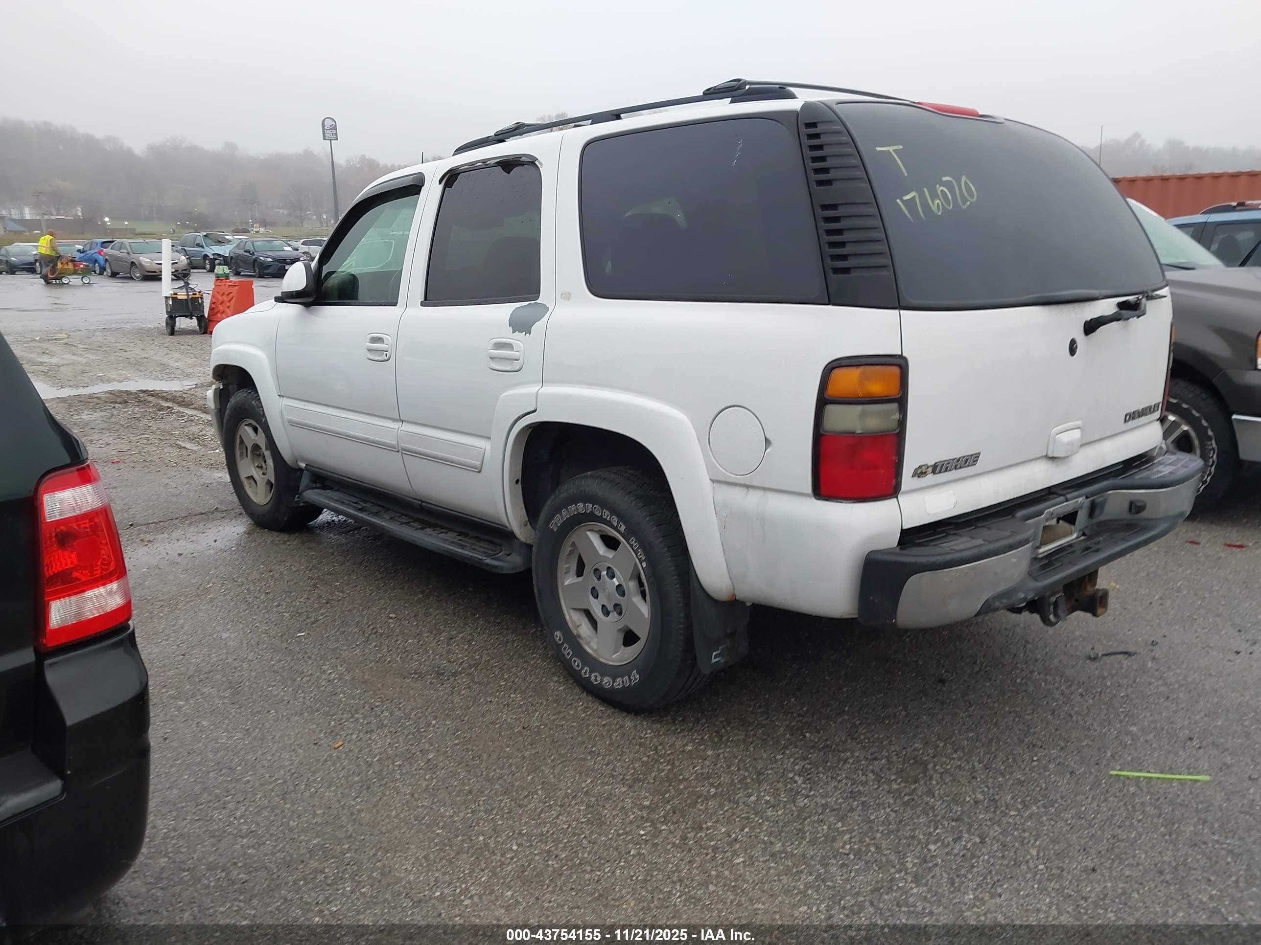 CHEVROLET TAHOE image 3