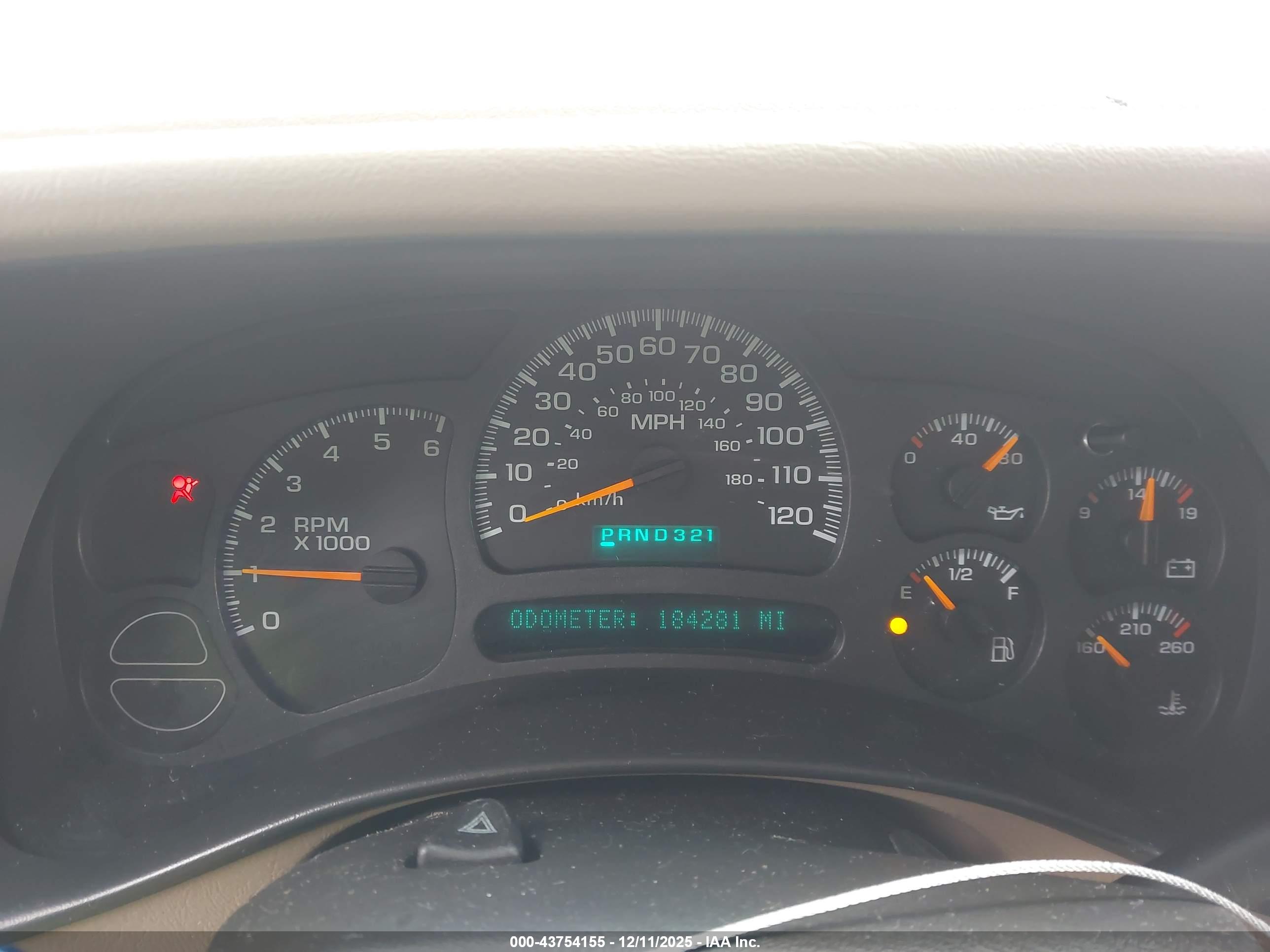 CHEVROLET TAHOE image 7