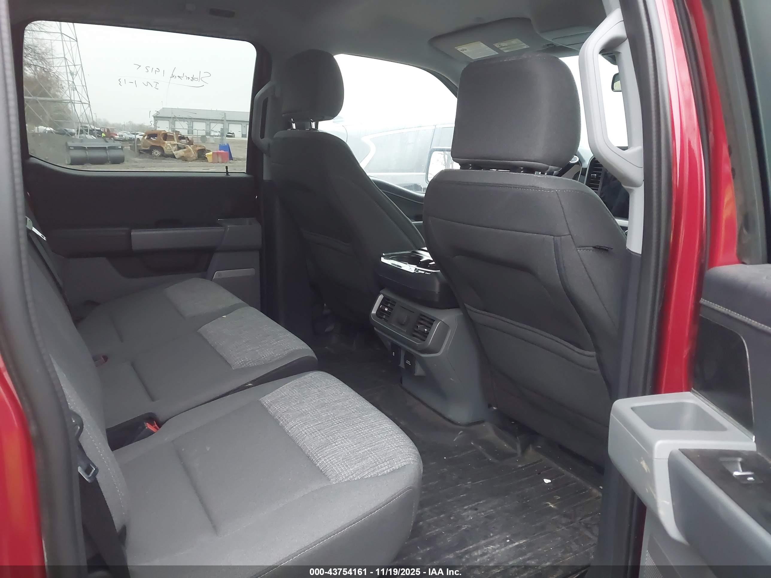 FORD F-150 image 8