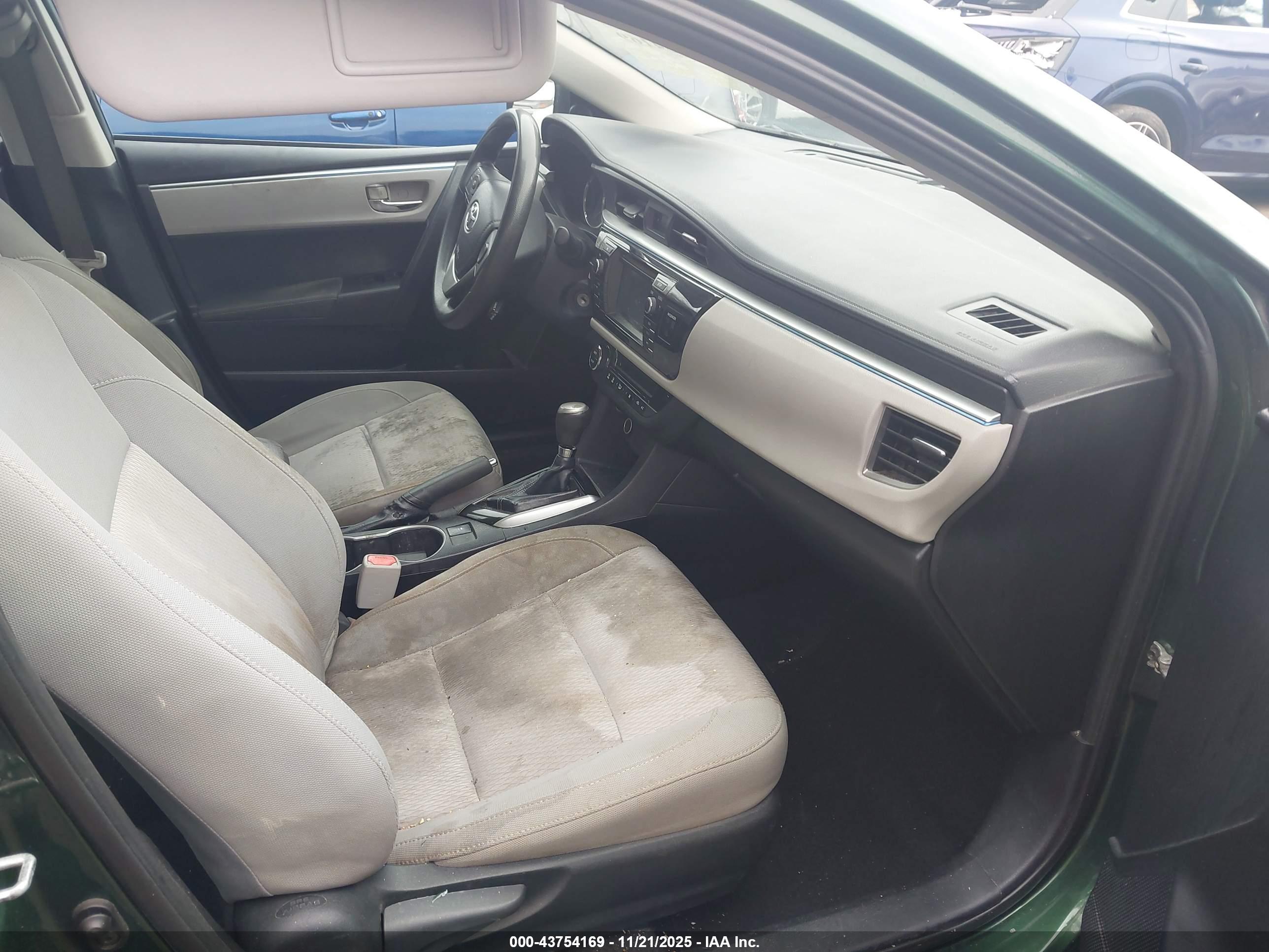 TOYOTA COROLLA image 5