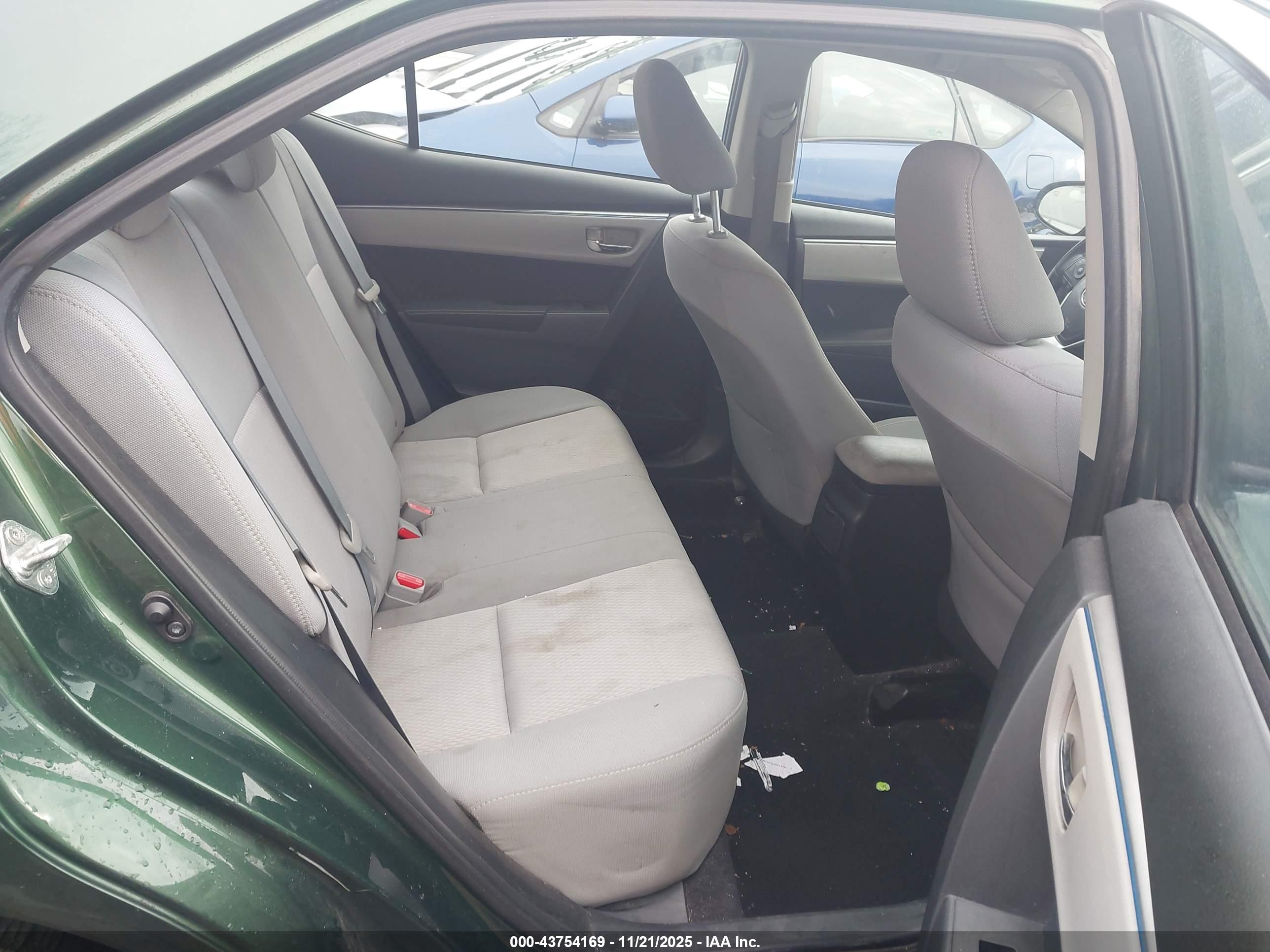 TOYOTA COROLLA image 8
