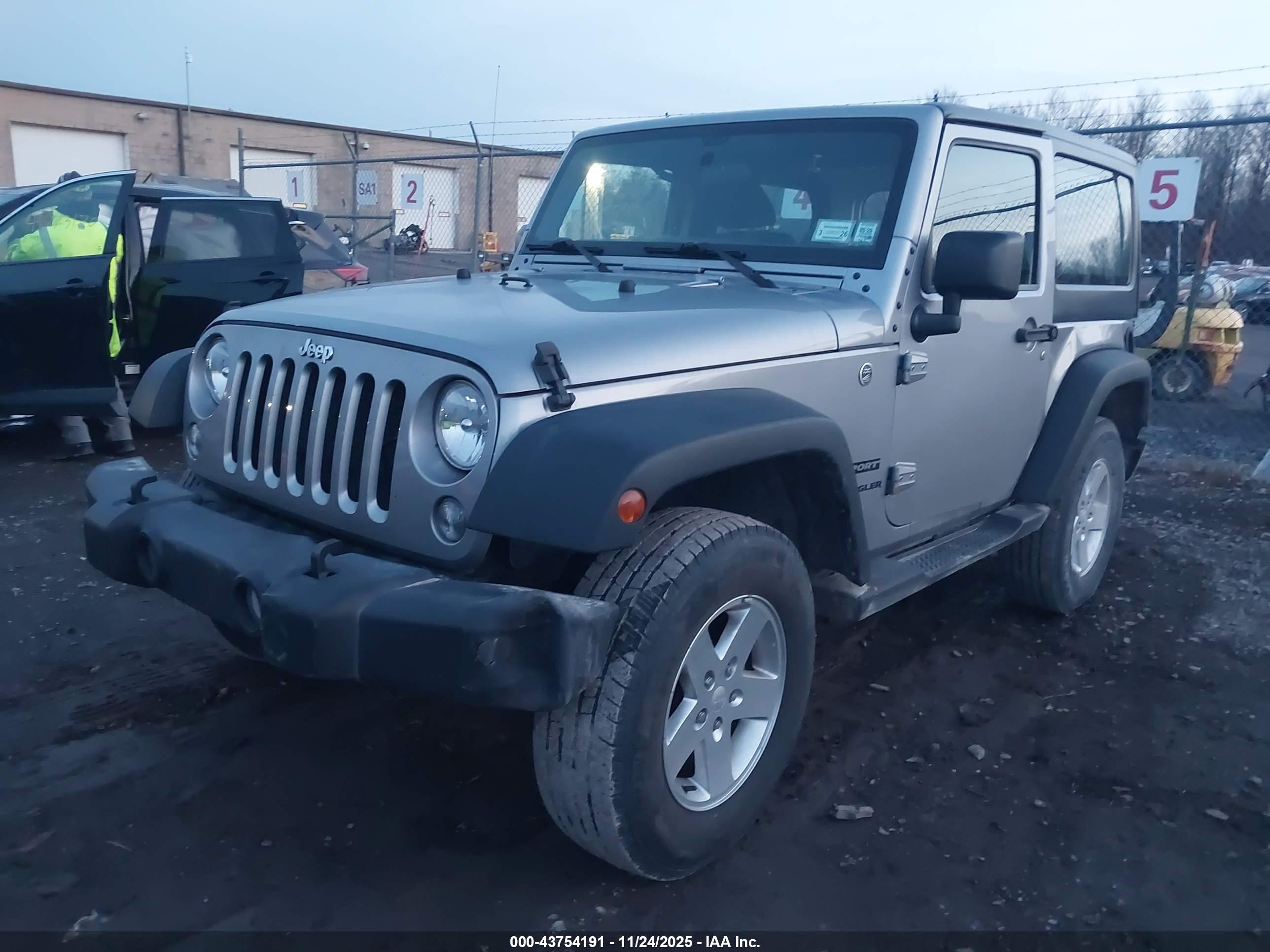 JEEP WRANGLER image 2