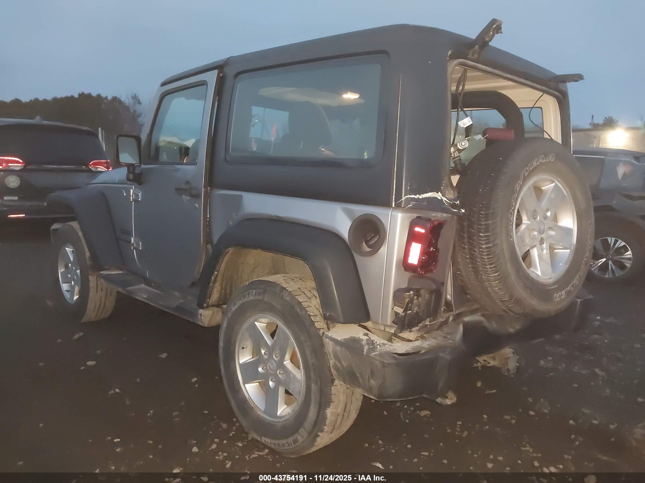 JEEP WRANGLER image 6