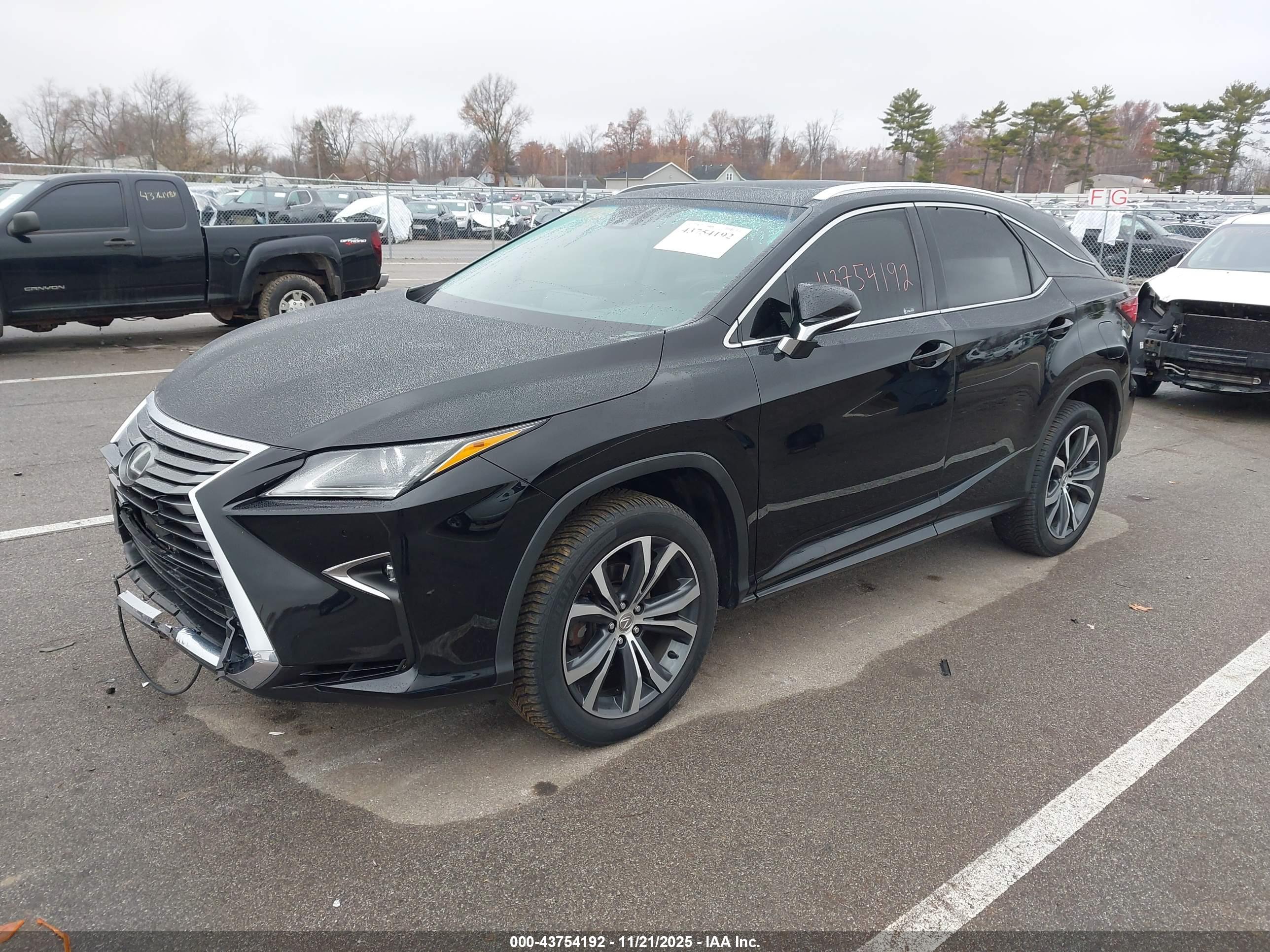 LEXUS RX image 2