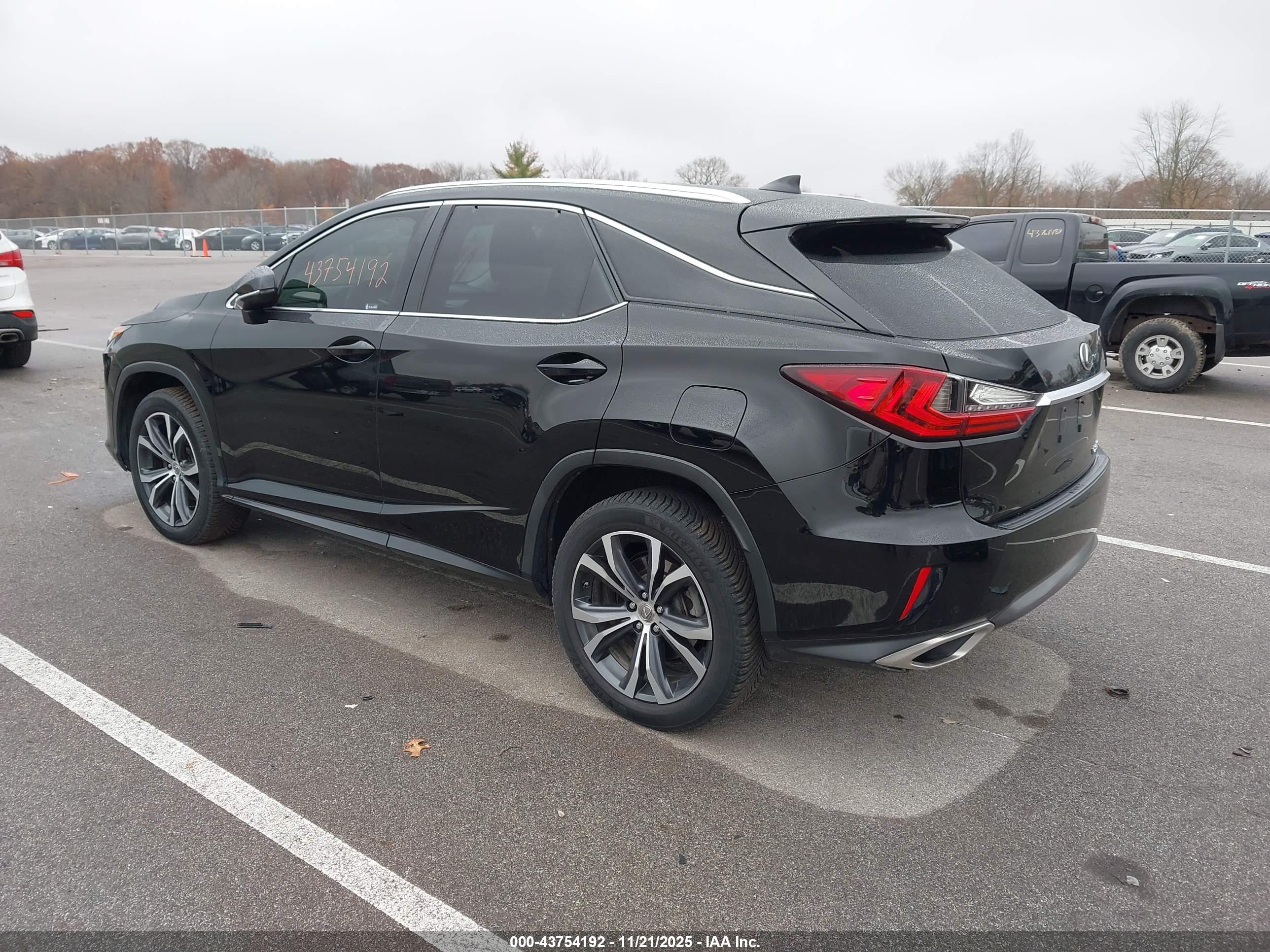 LEXUS RX image 3