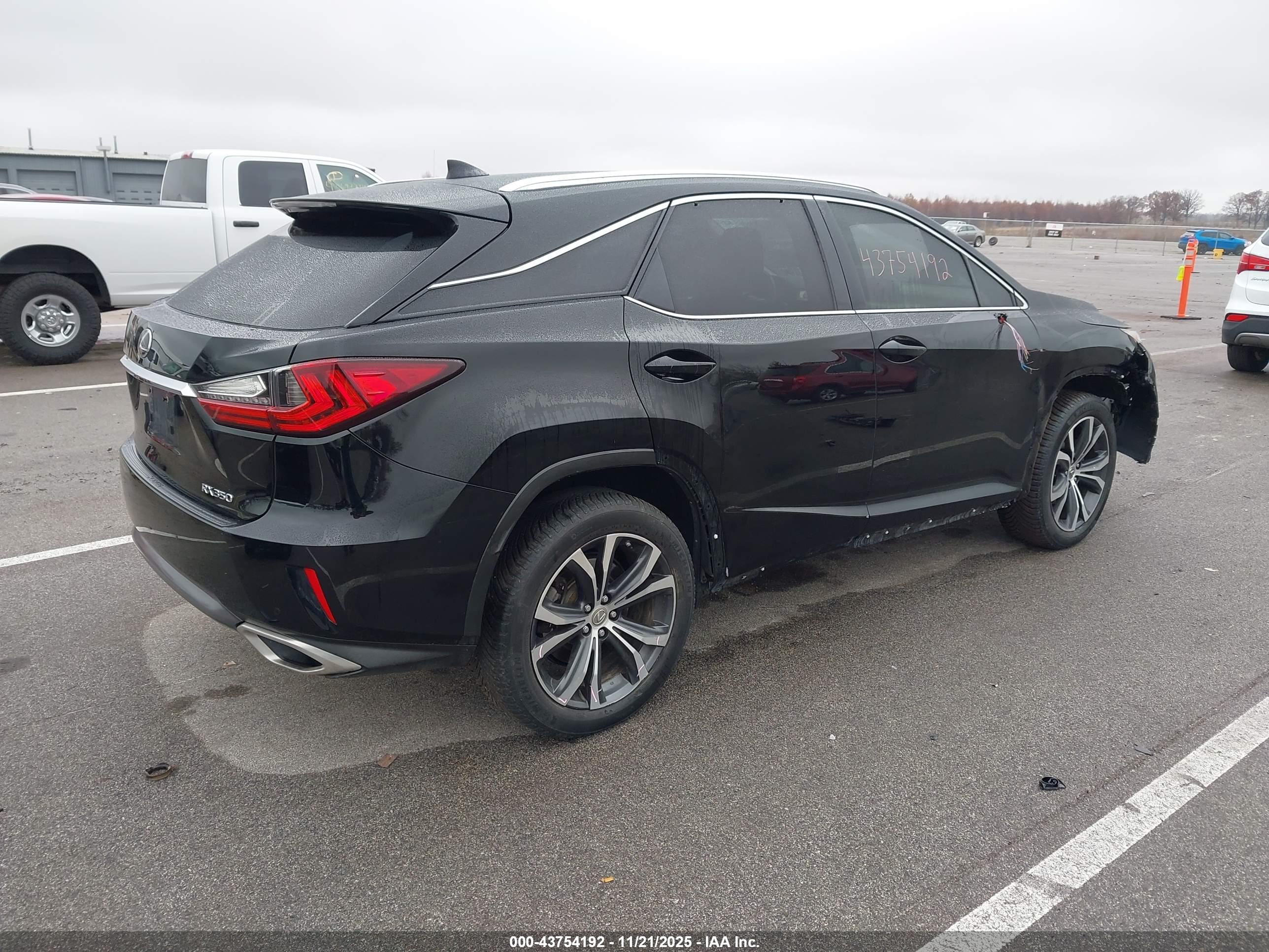 LEXUS RX image 4