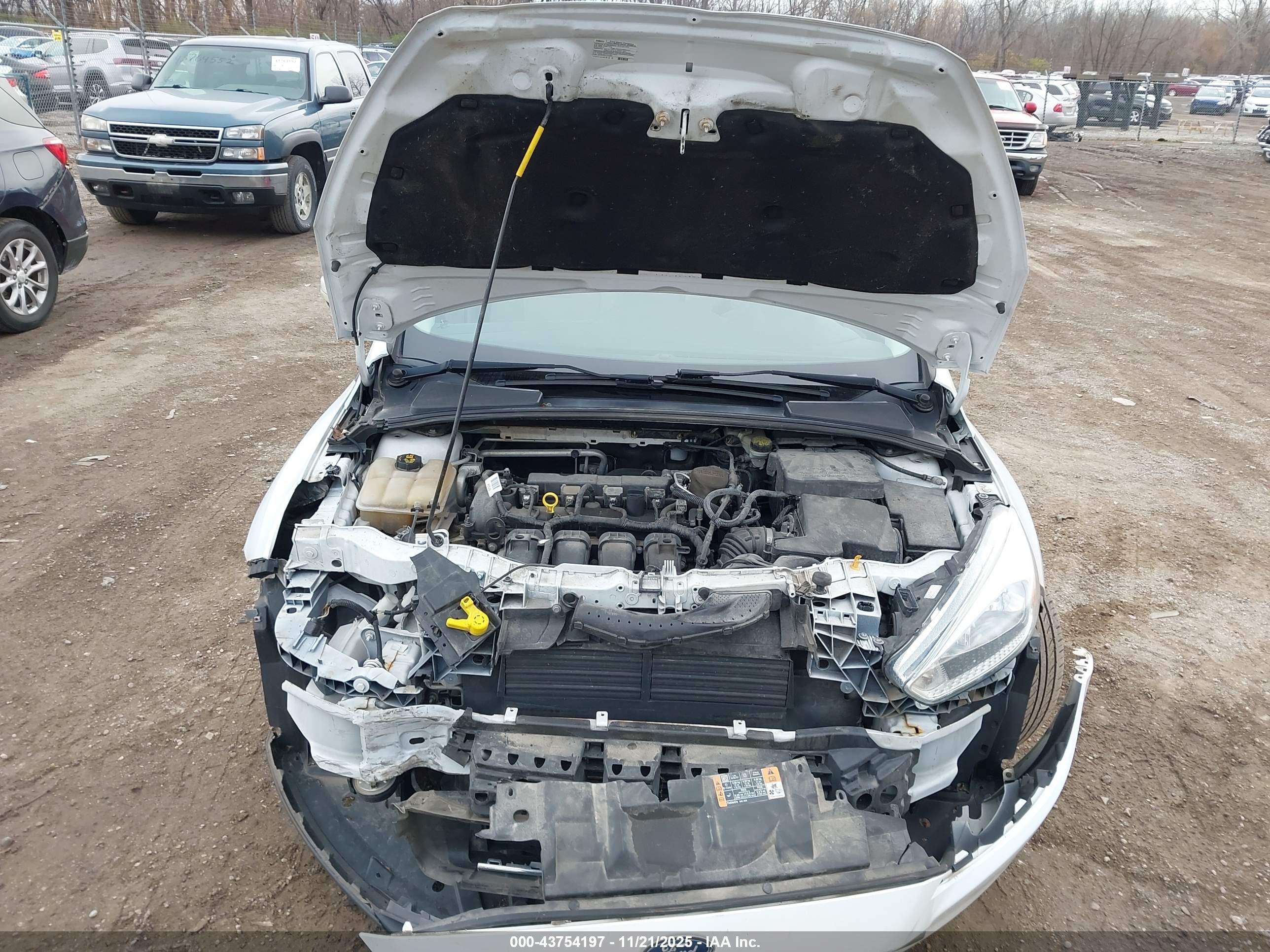 FORD FOCUS image 10