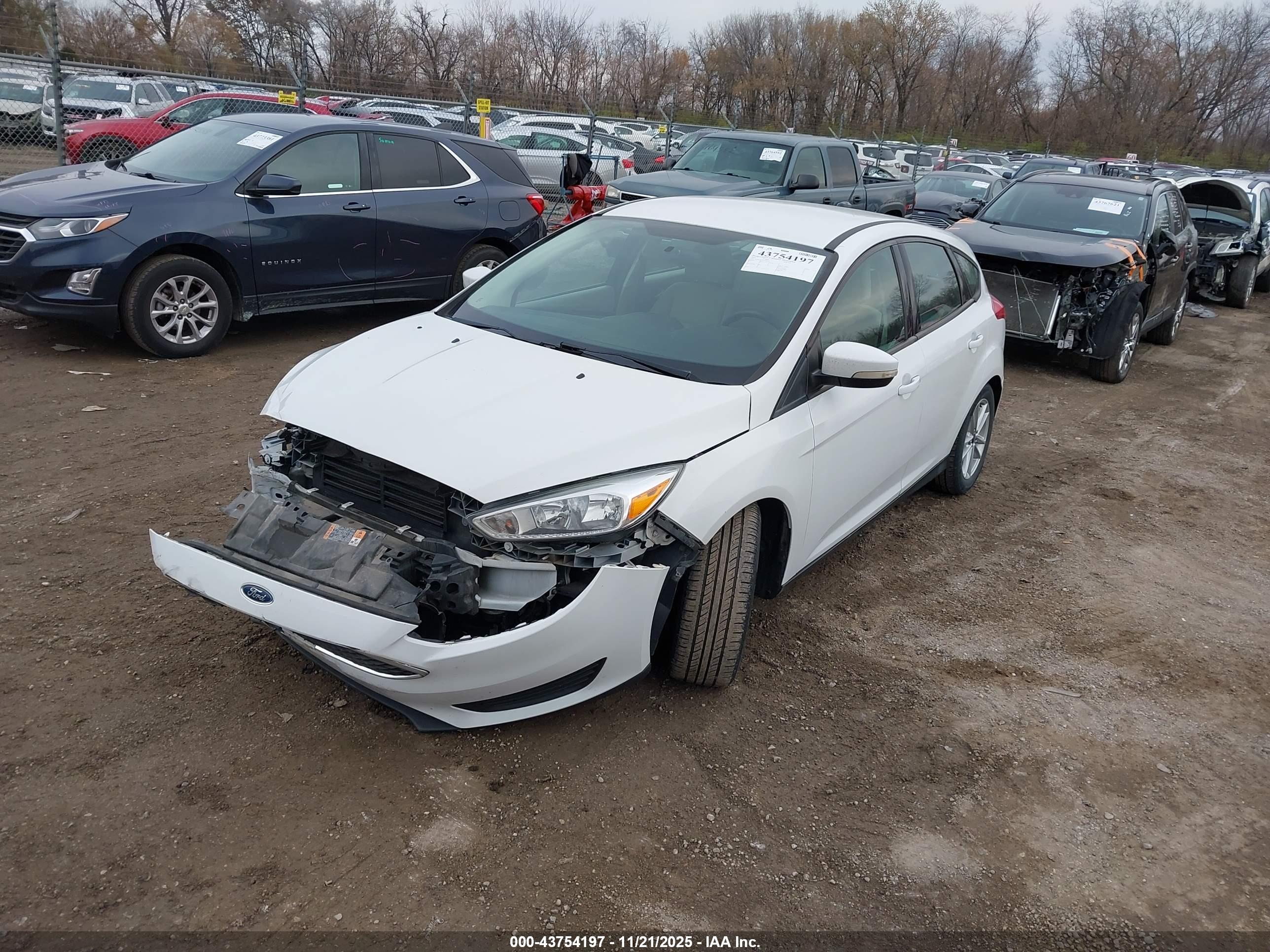 FORD FOCUS image 2