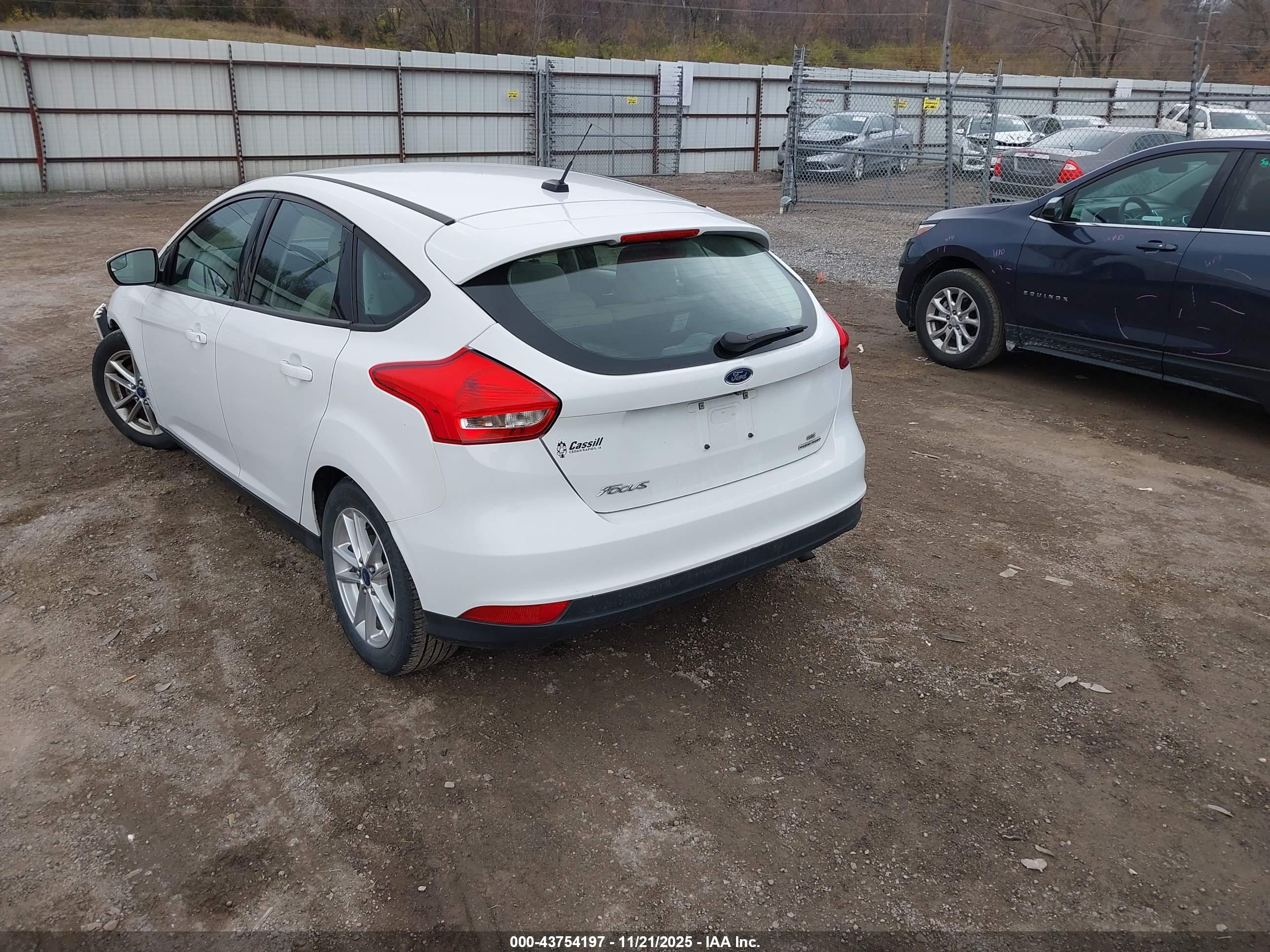 FORD FOCUS image 3