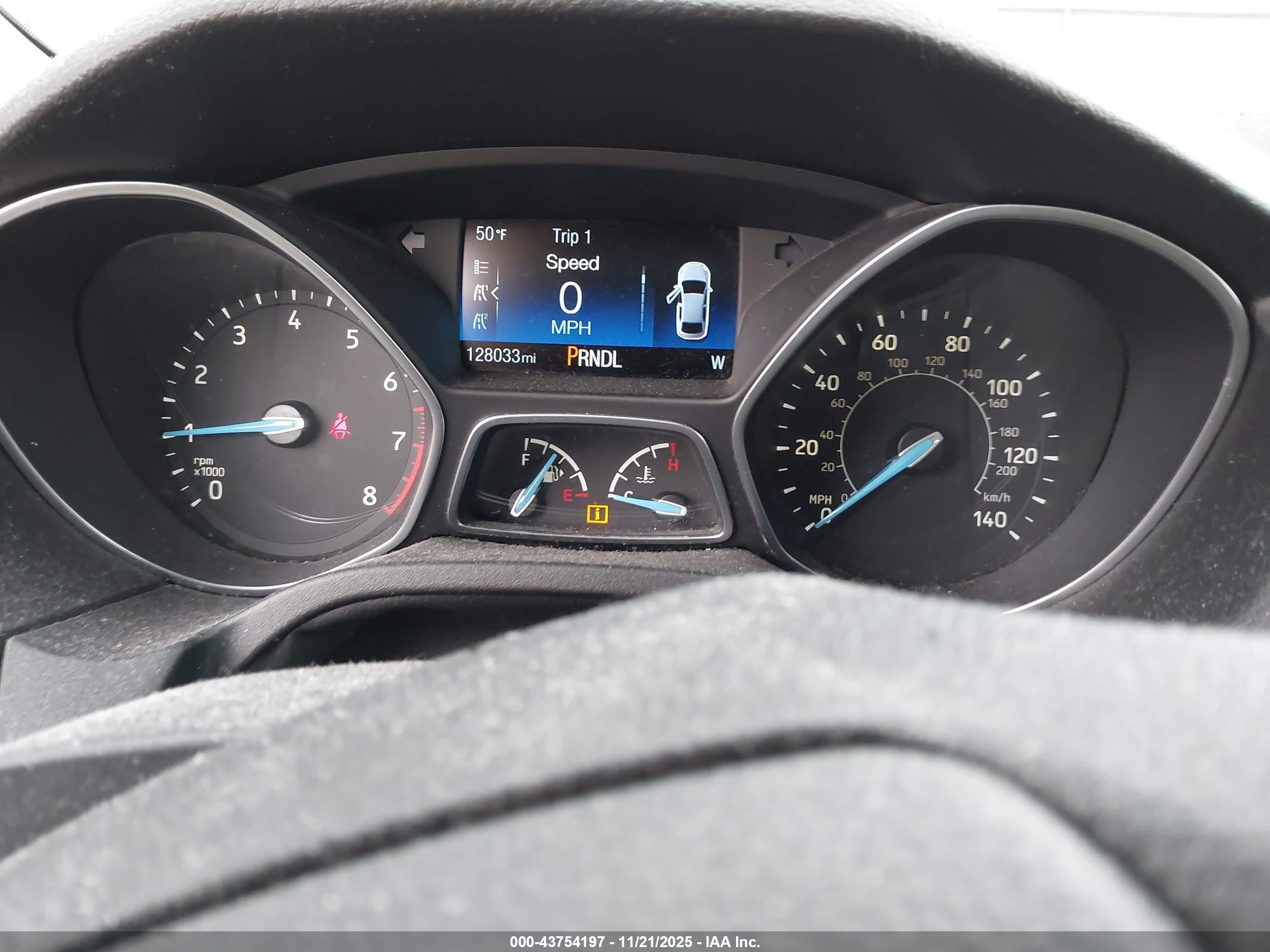 FORD FOCUS image 7
