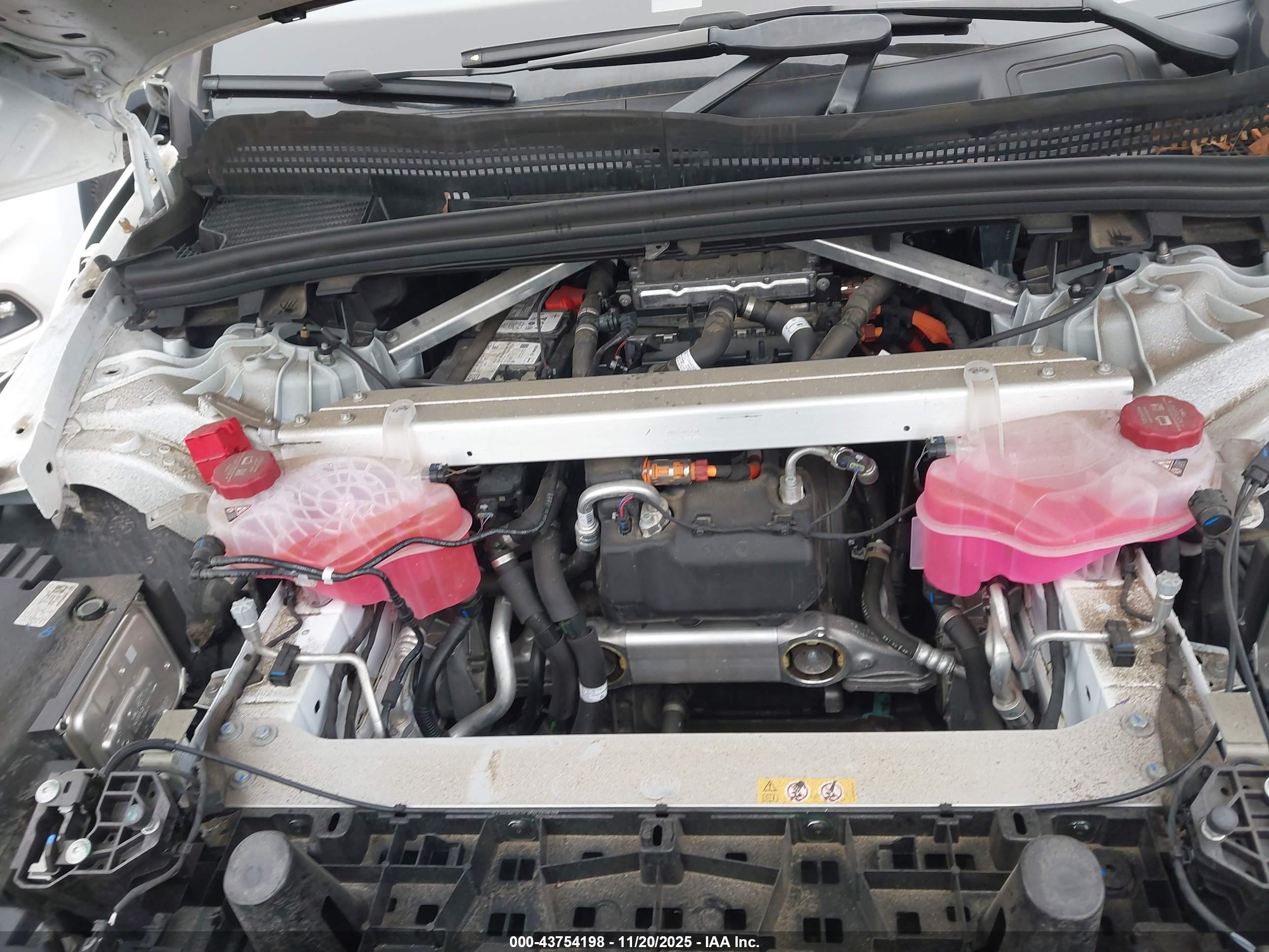 MERCEDES-BENZ EQS image 10