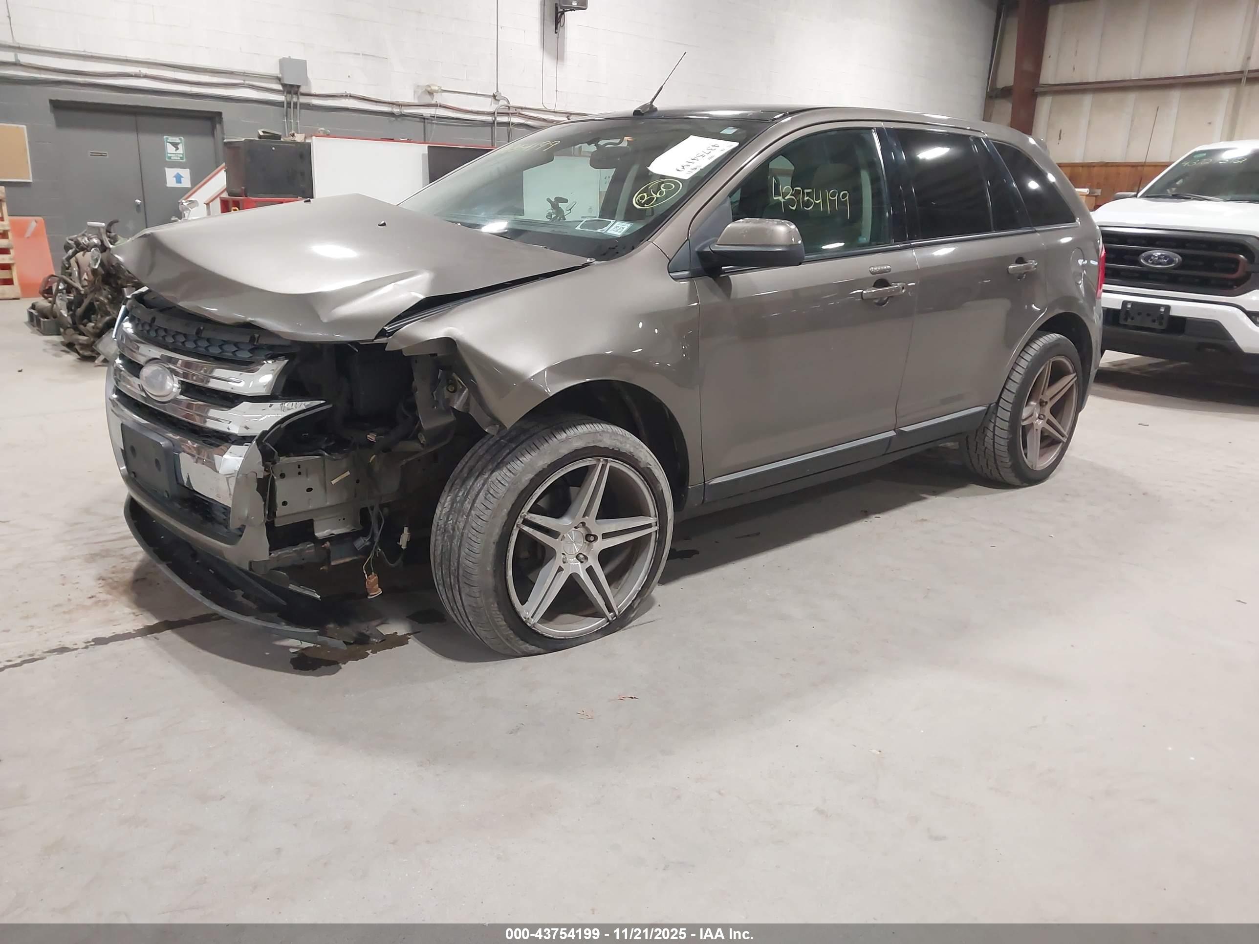 FORD EDGE image 2