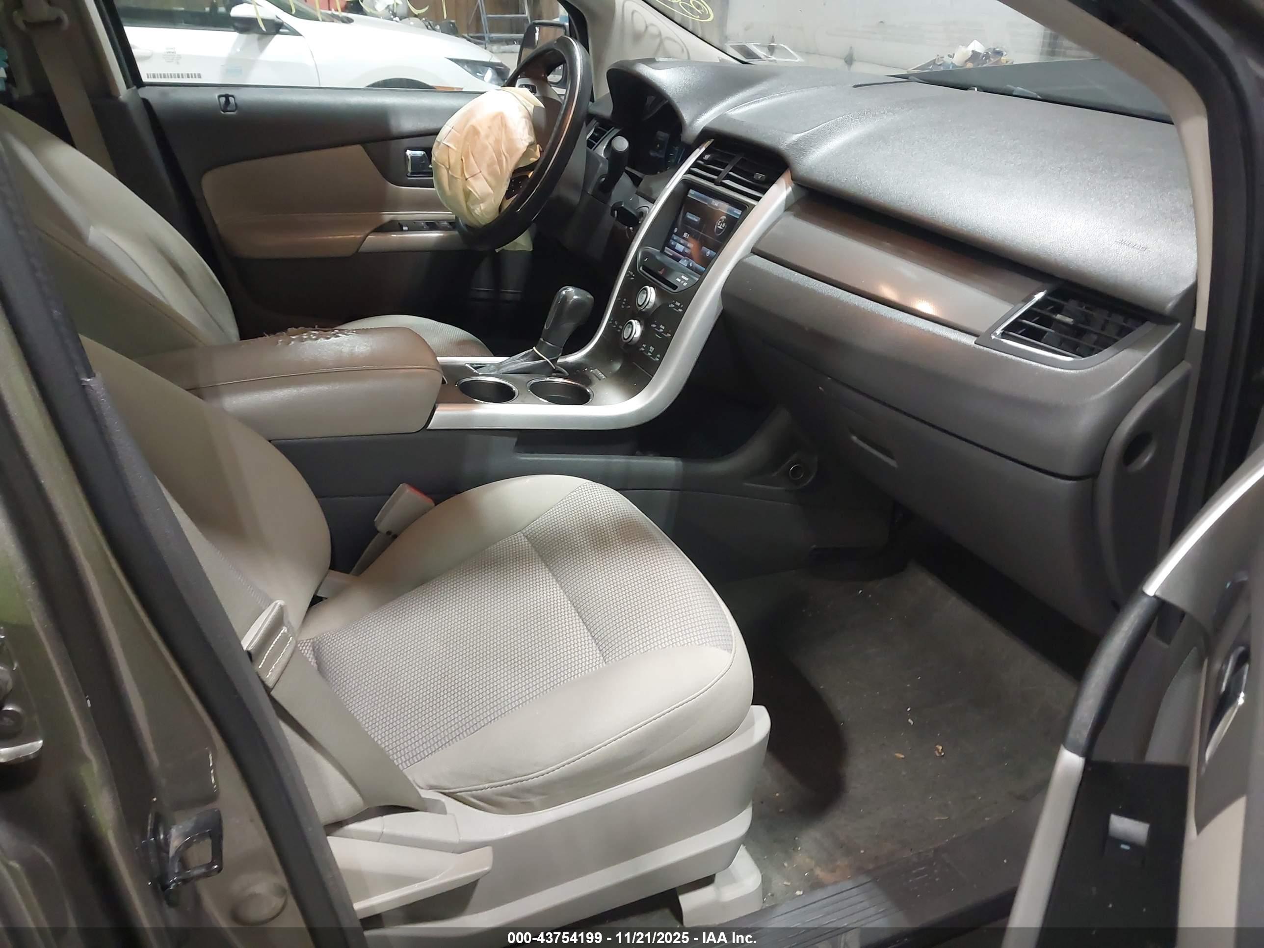 FORD EDGE image 5