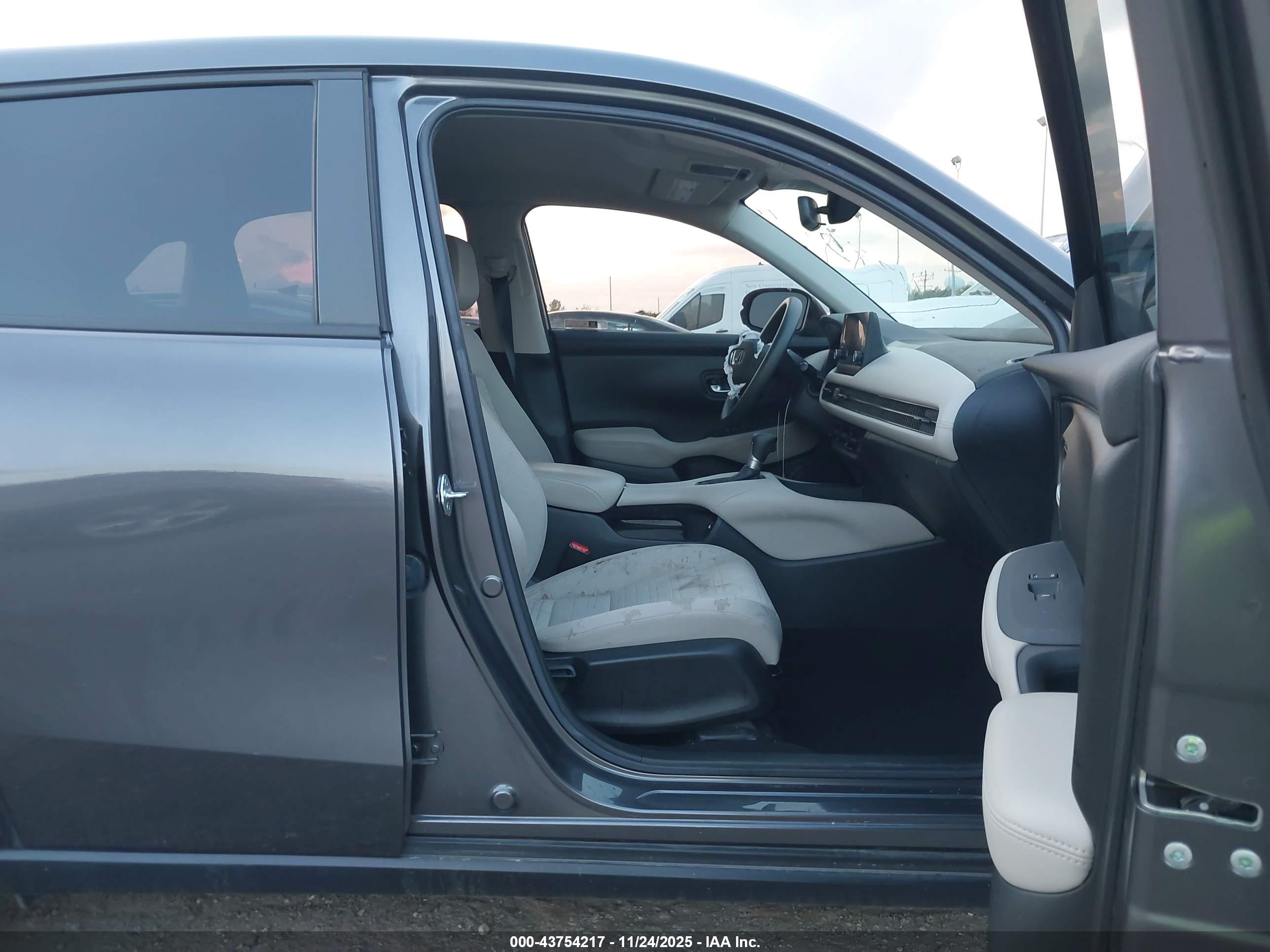 HONDA HR-V image 5