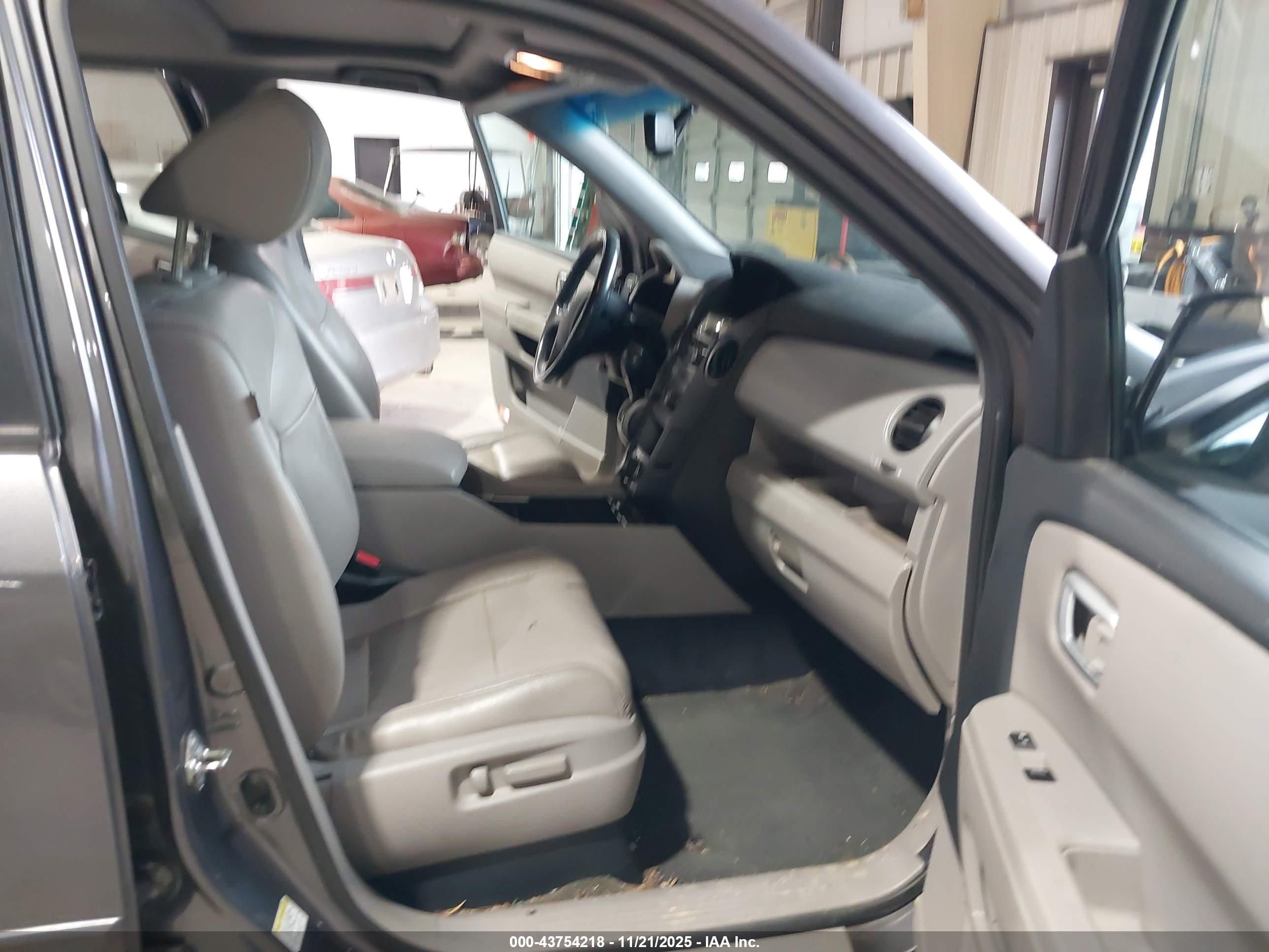 HONDA PILOT image 5
