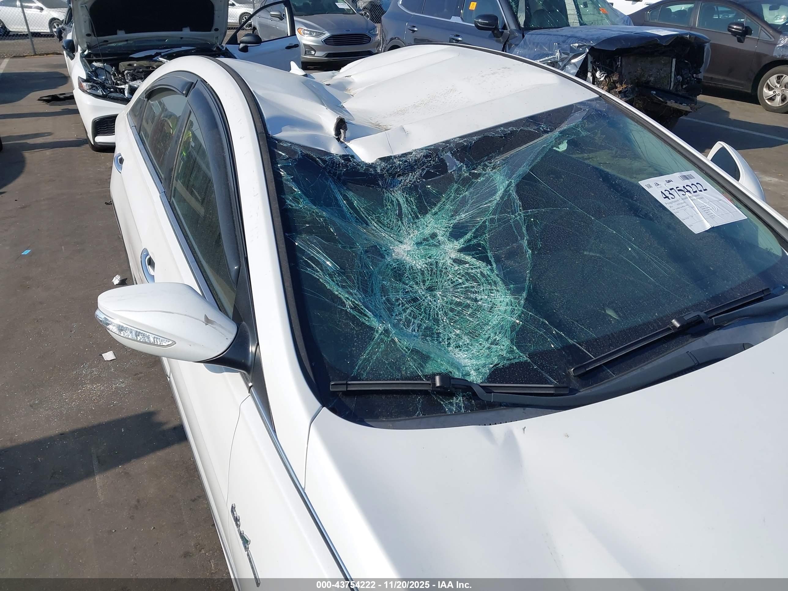 HYUNDAI SONATA image 6