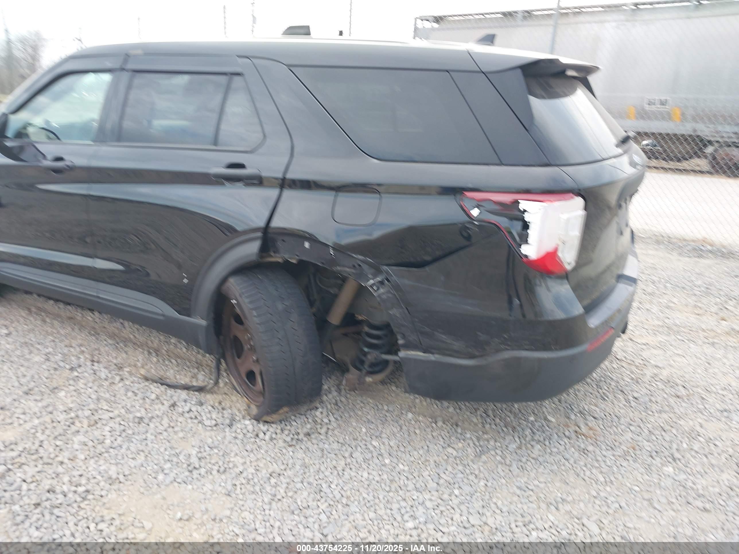 FORD POLICE image 6