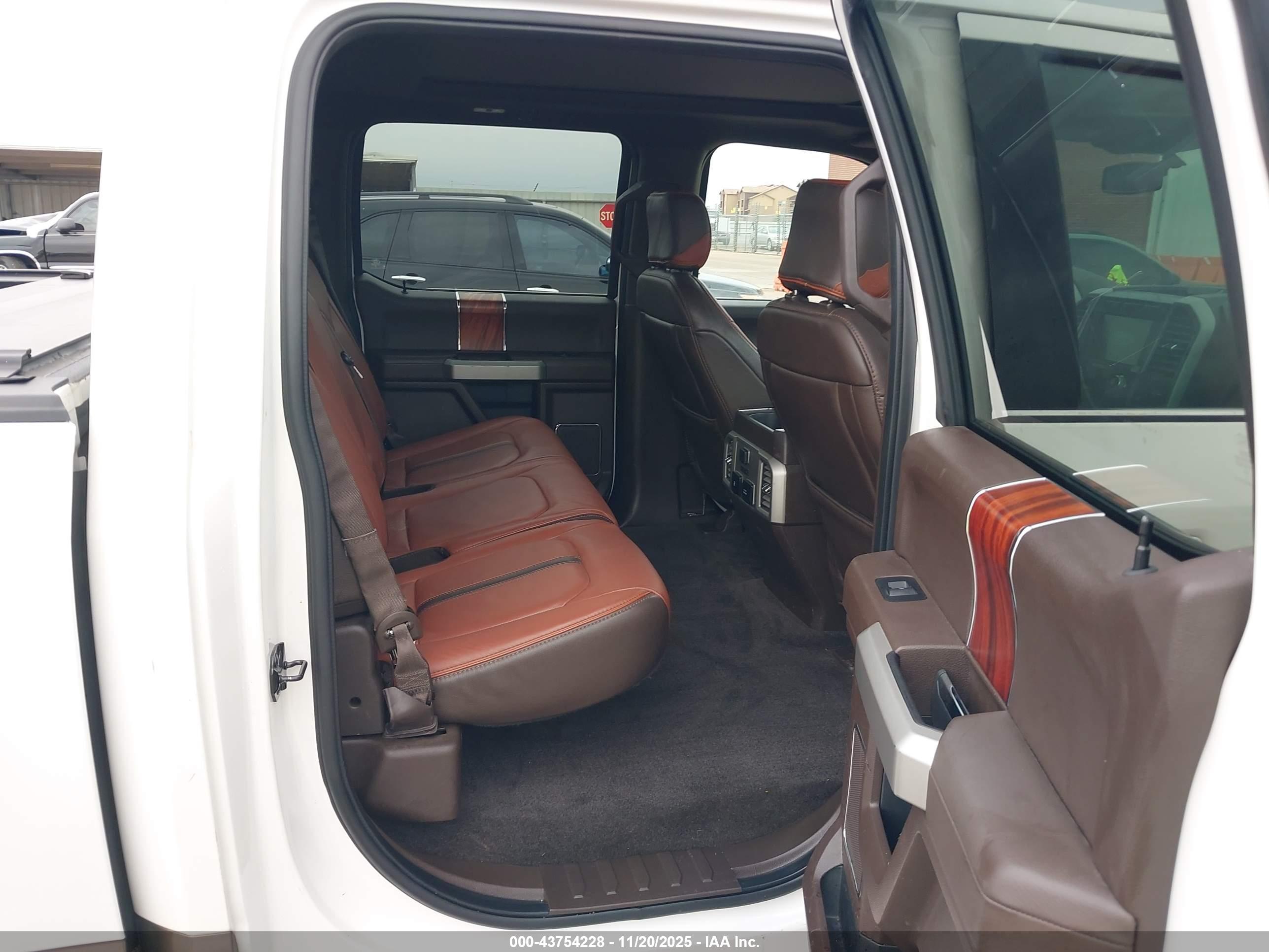 FORD F-150 image 8