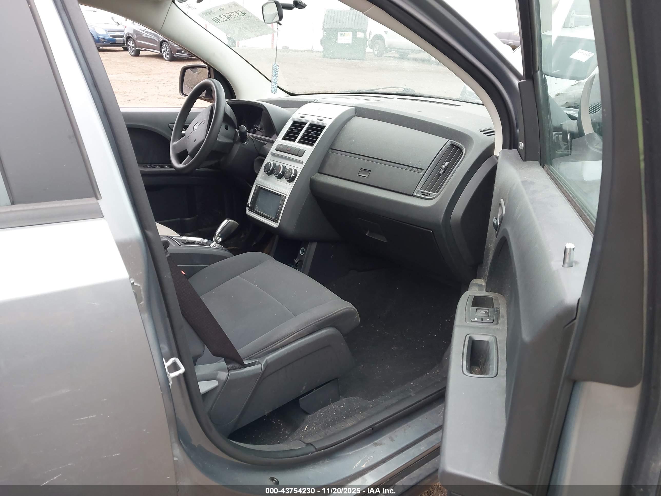DODGE JOURNEY image 5