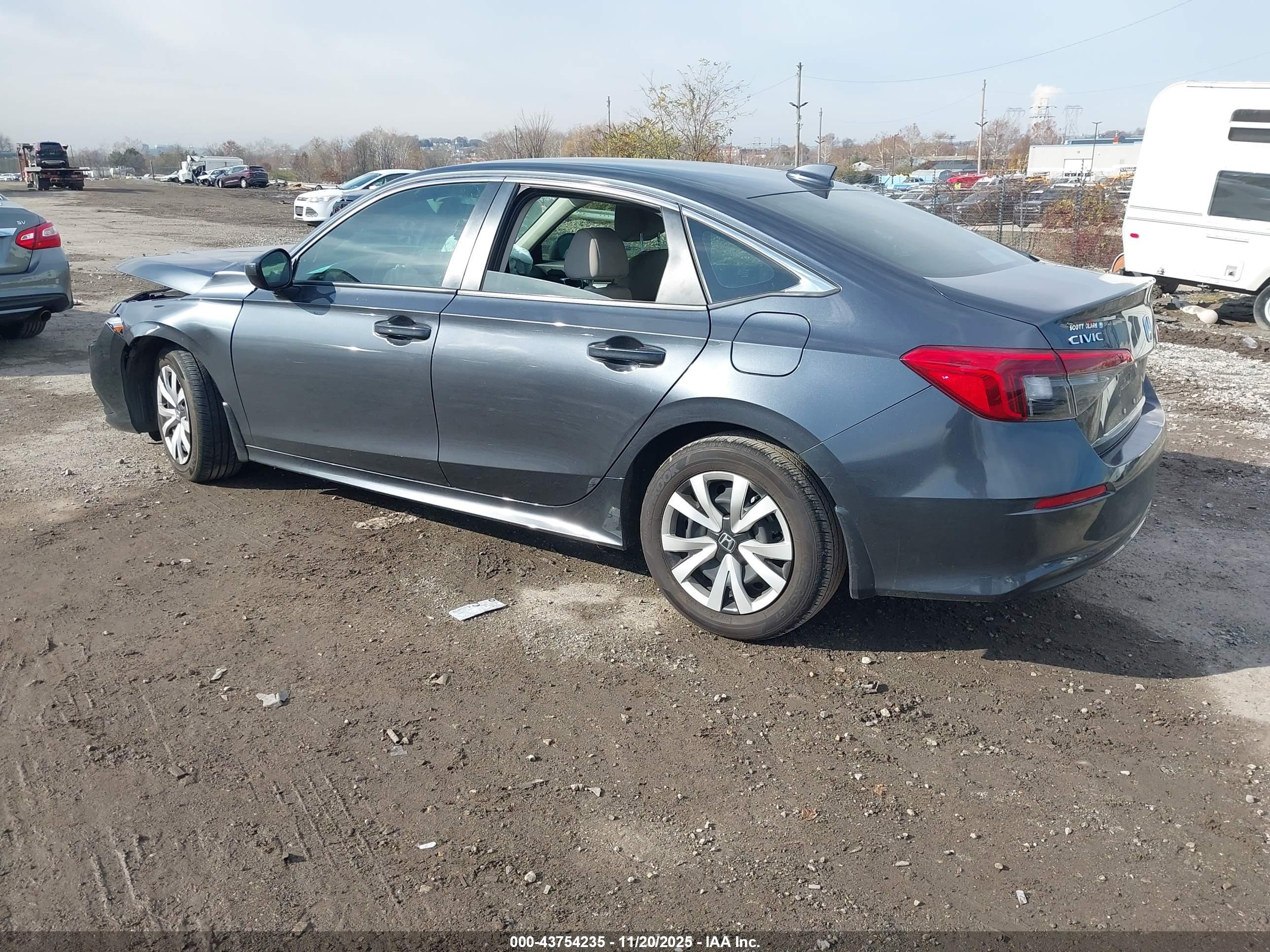 HONDA CIVIC image 3