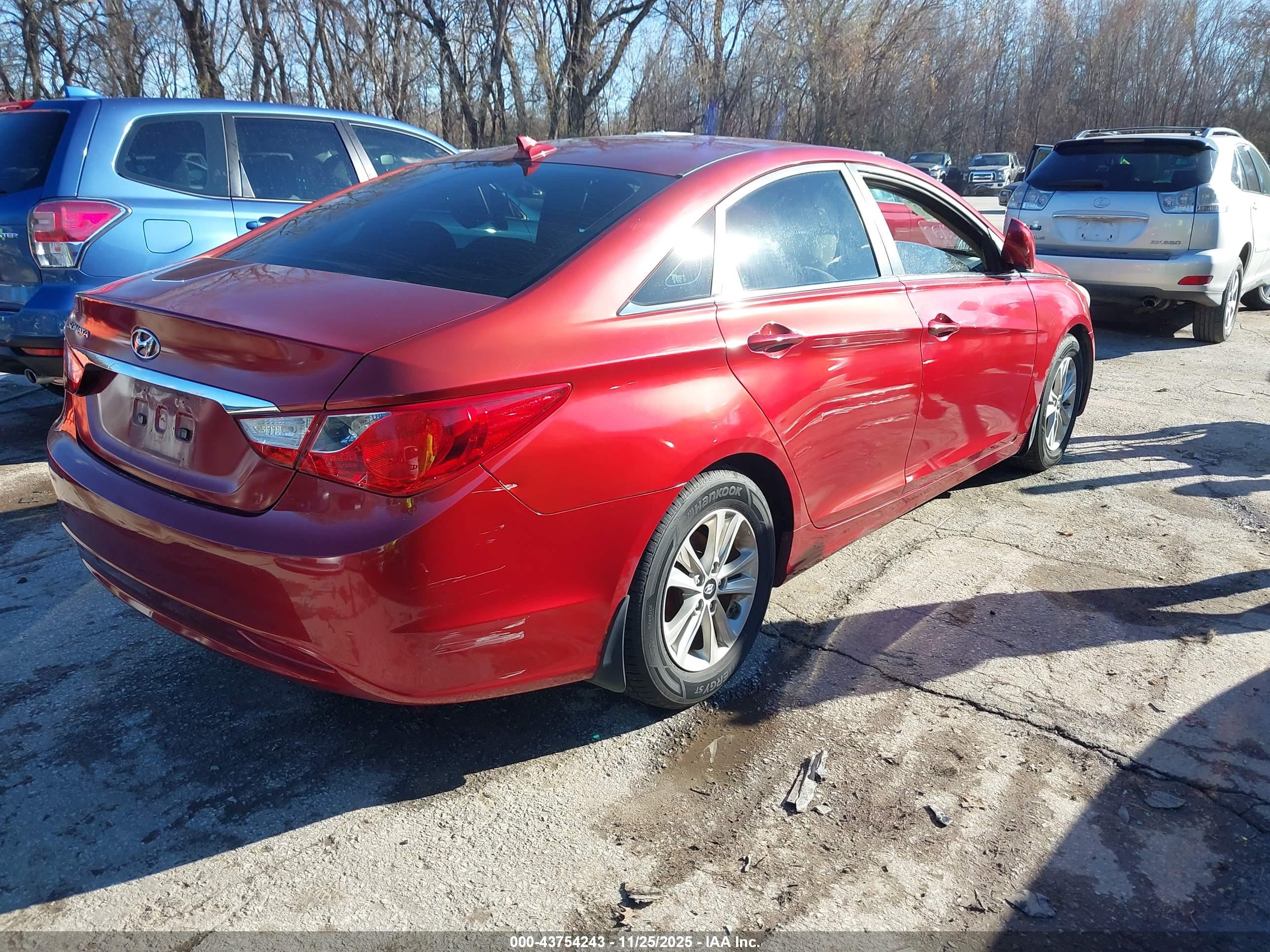 HYUNDAI SONATA image 4