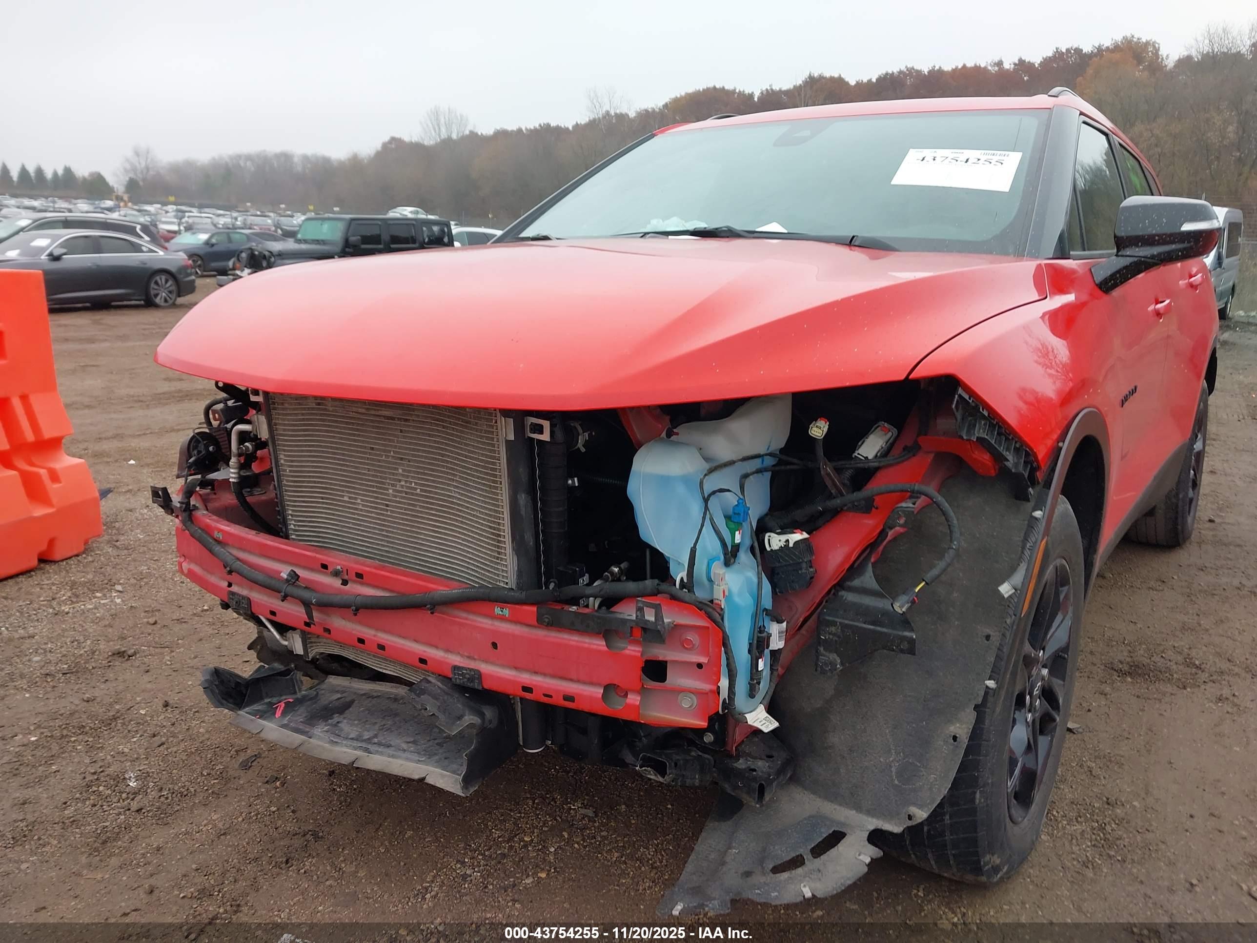CHEVROLET BLAZER image 6