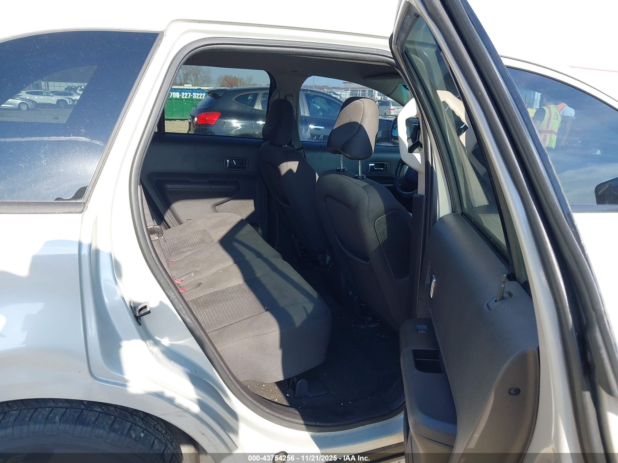 FORD EDGE image 8