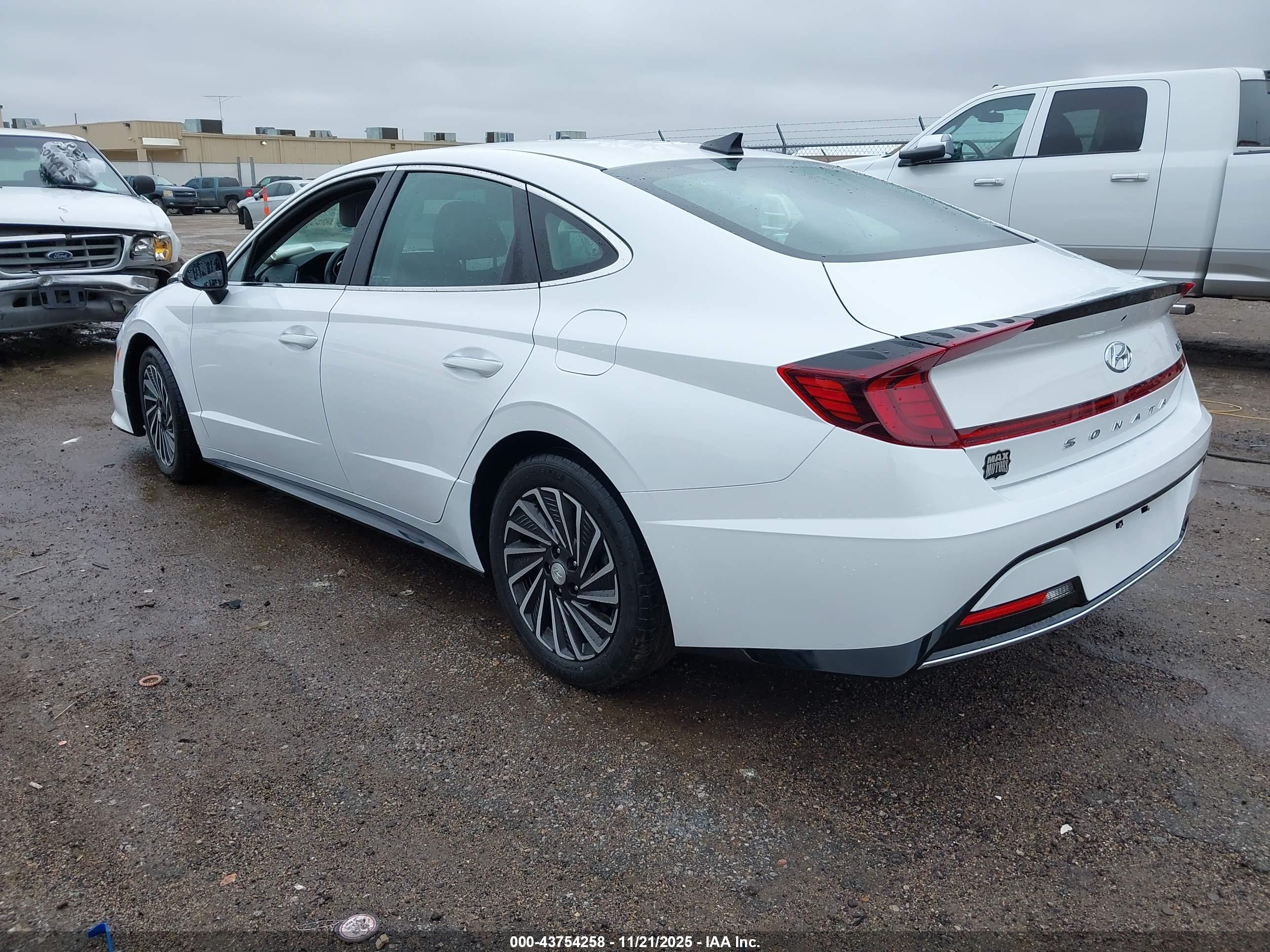 HYUNDAI SONATA image 3