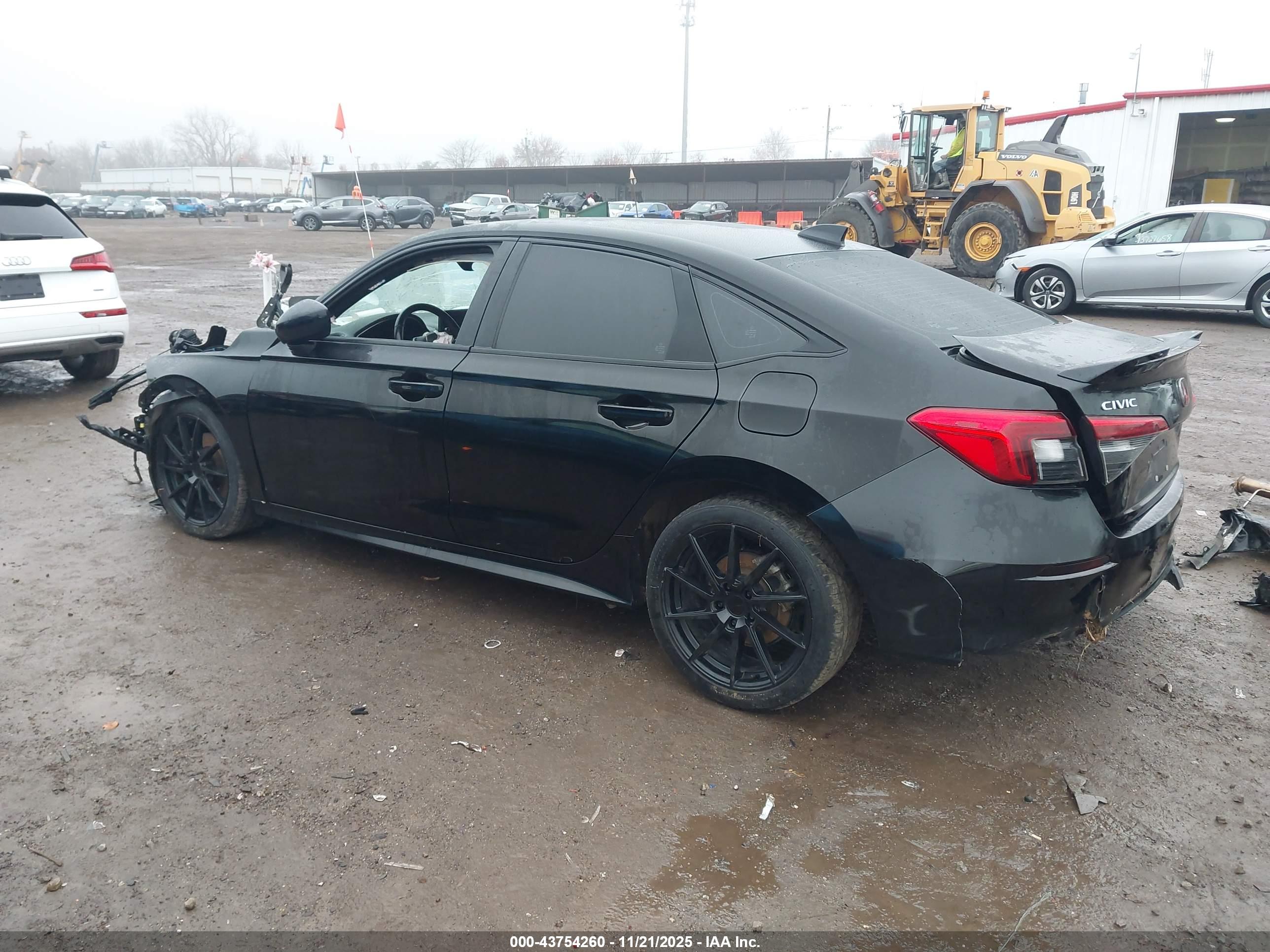 HONDA CIVIC image 3