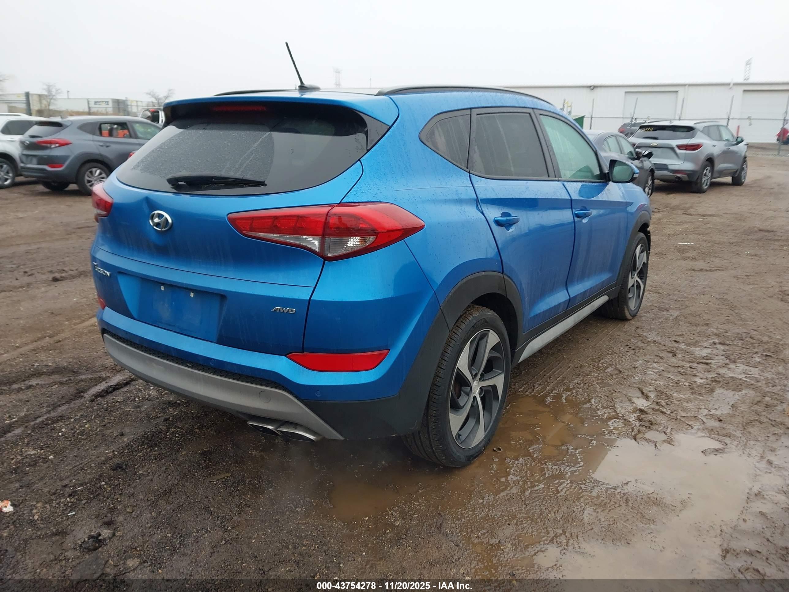 HYUNDAI TUCSON image 4