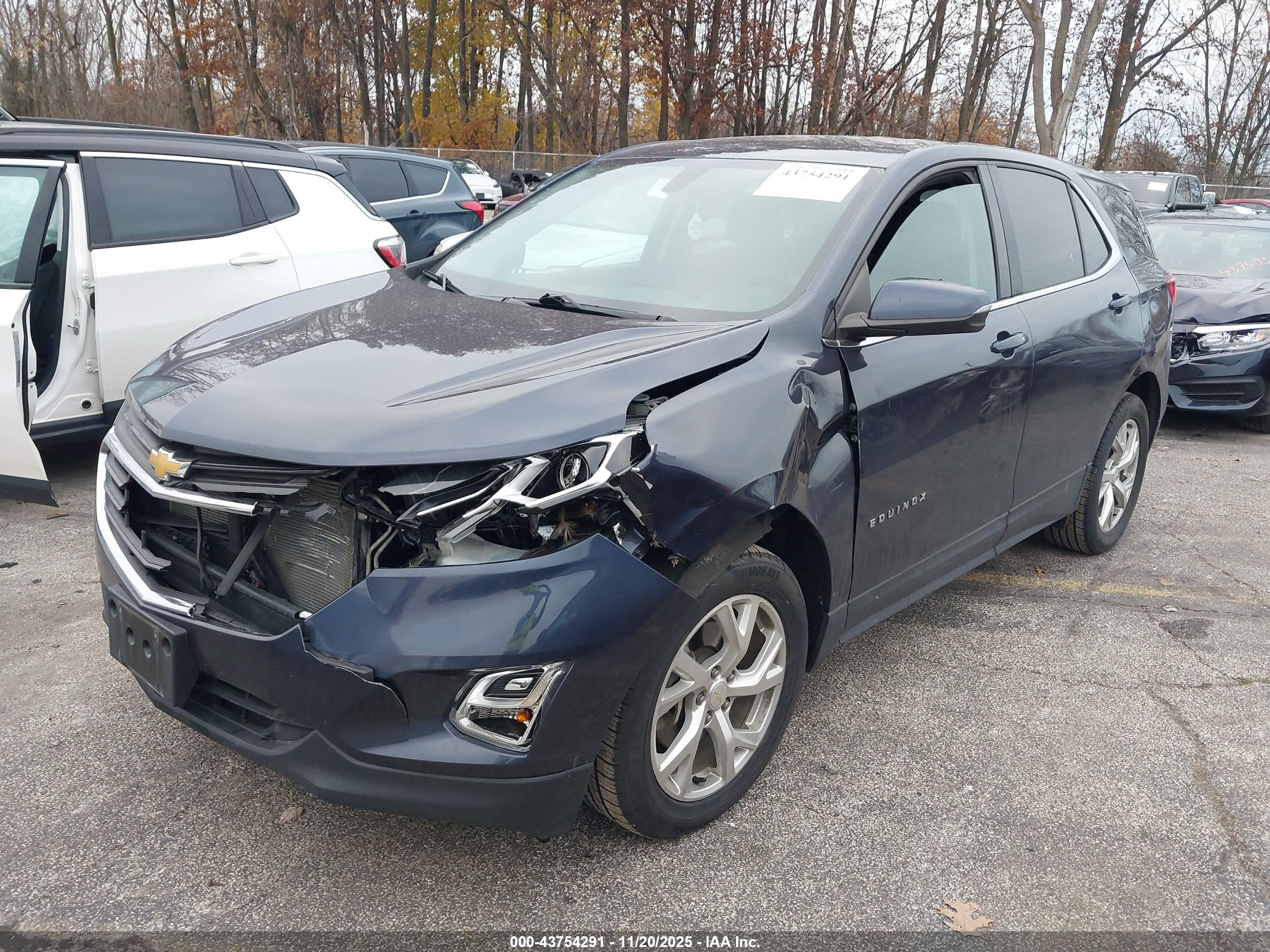 CHEVROLET EQUINOX image 2