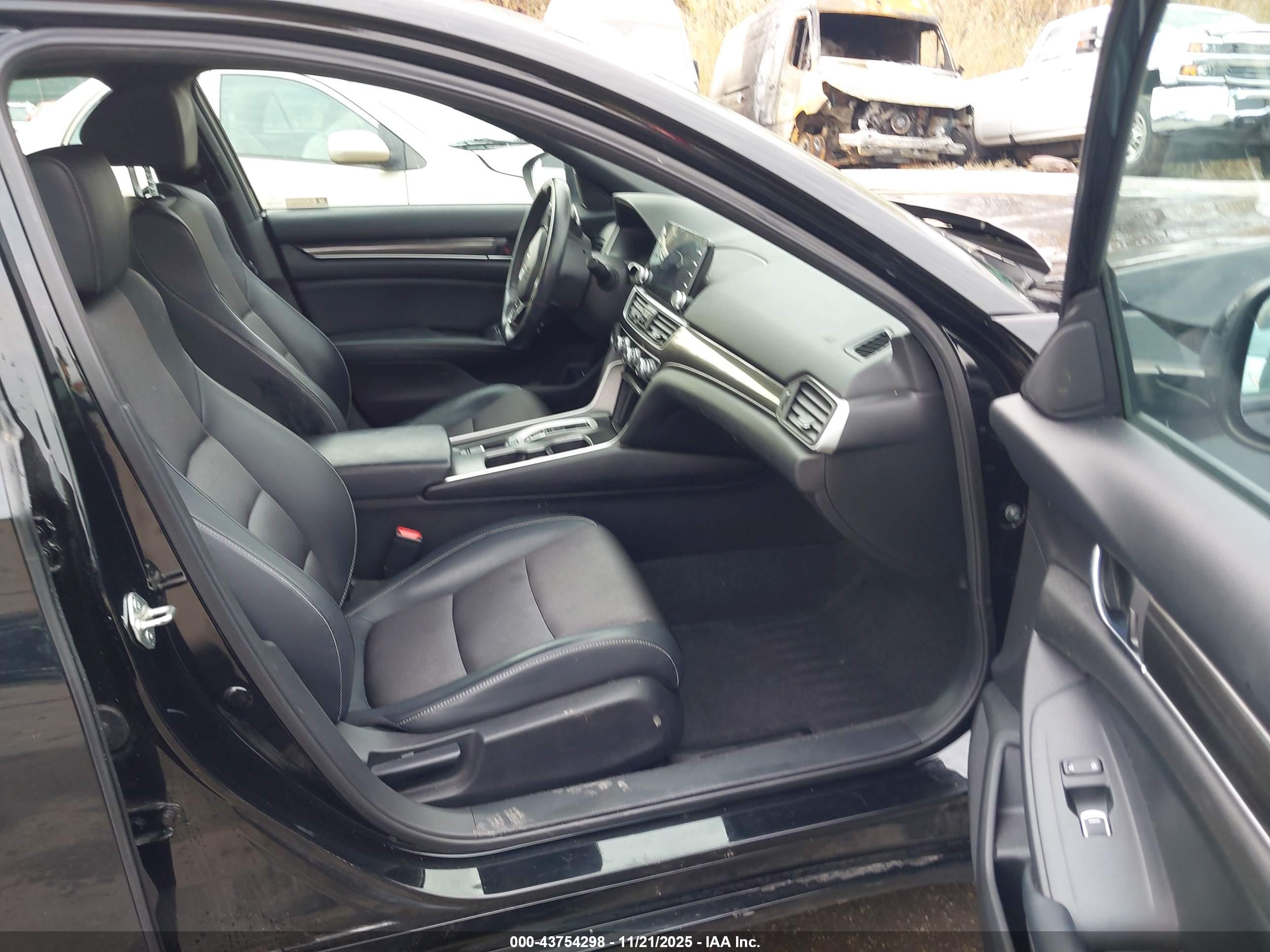 HONDA ACCORD image 5