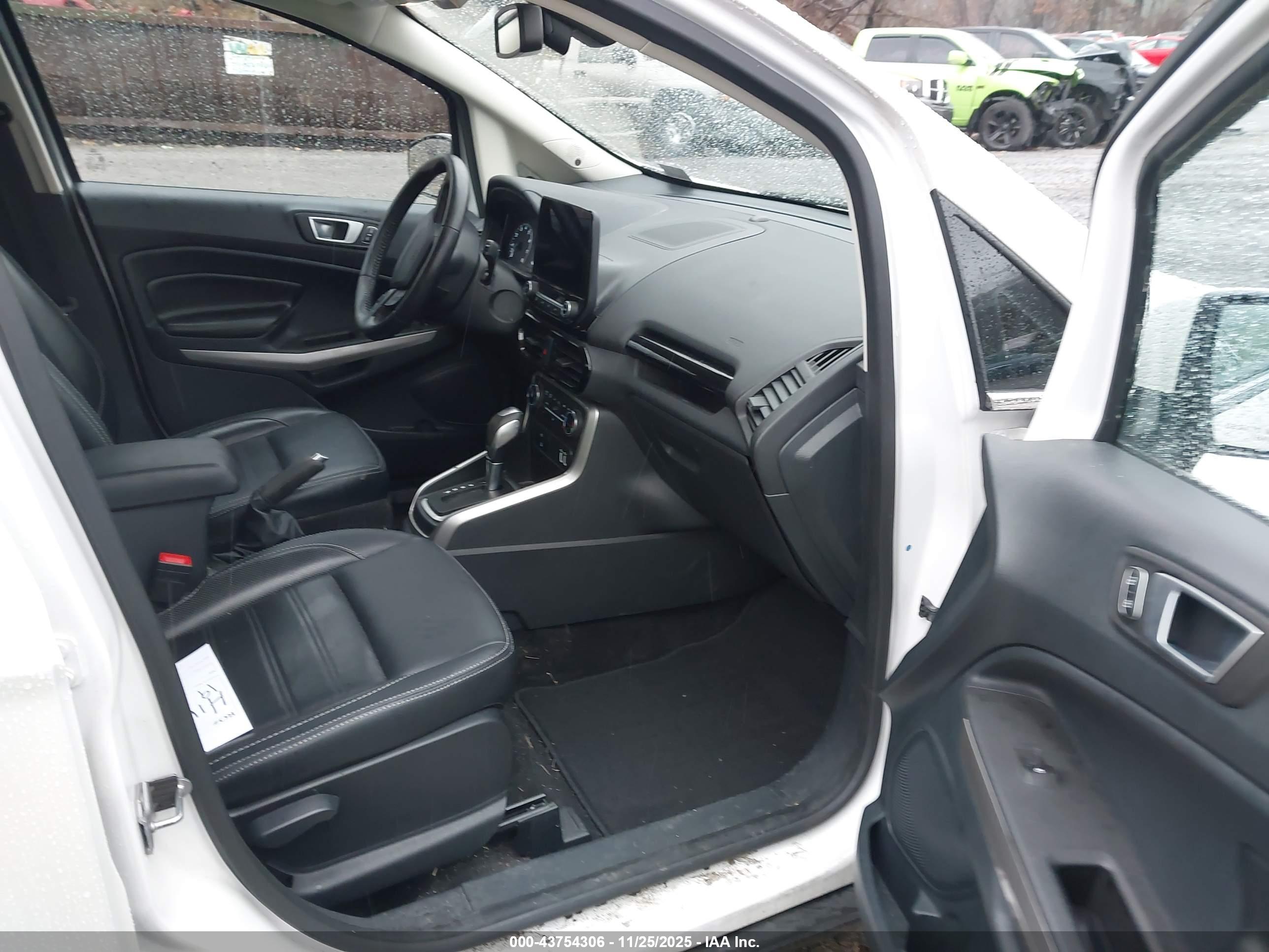 FORD ECOSPORT image 5